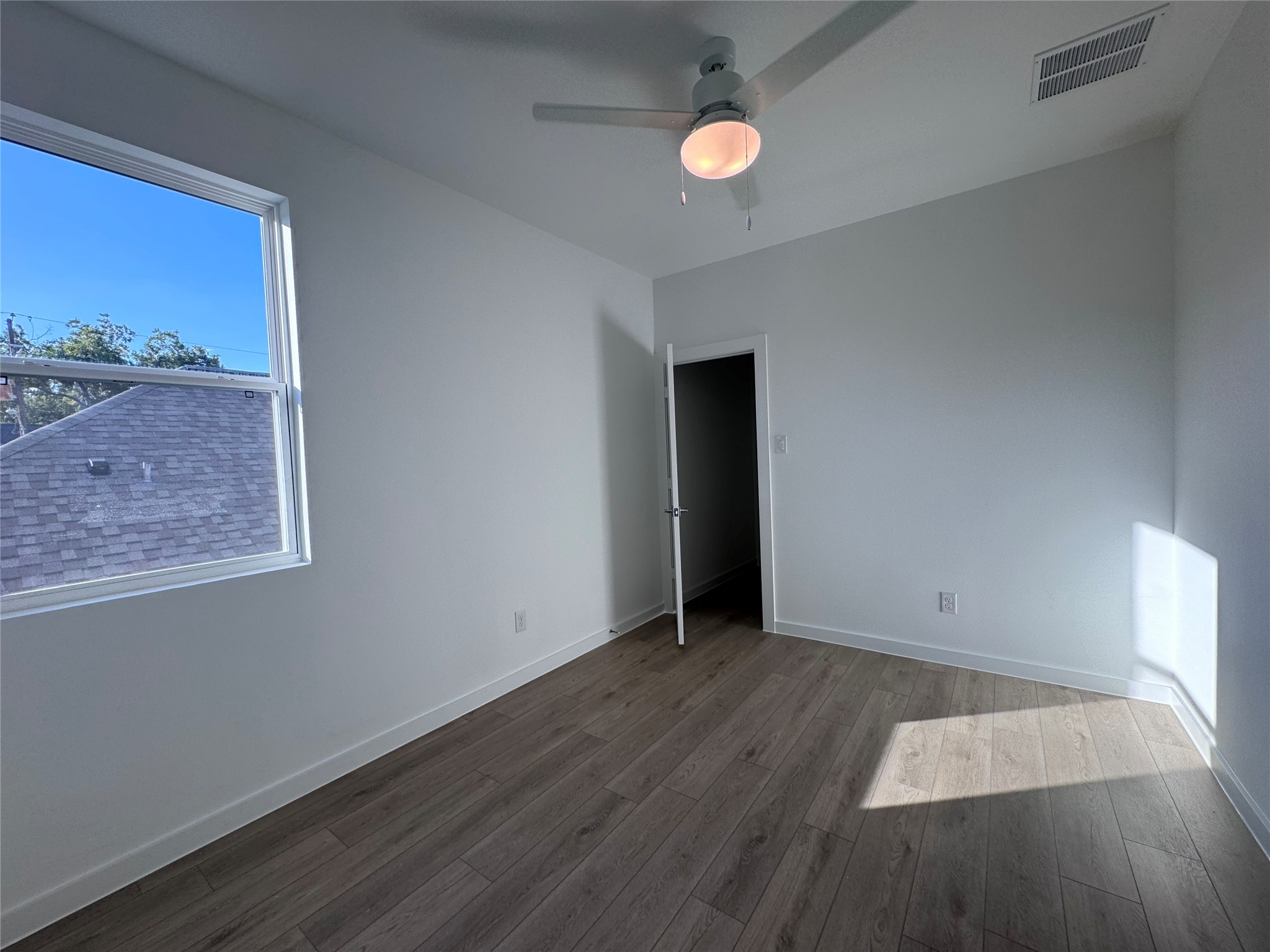 3105 Dennis Street, Houston, TX 77004 3105 Dennis Street, Houston, TX 77004