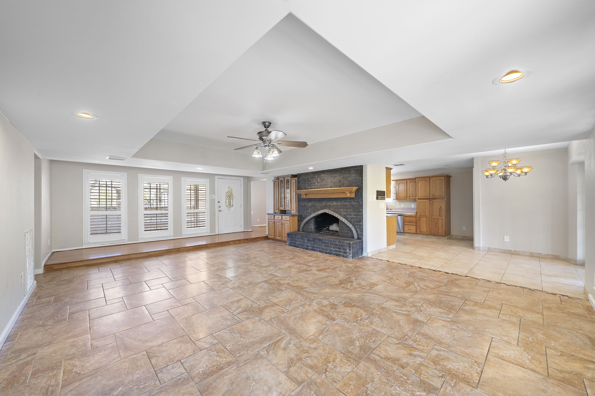 7710 Antoine Drive, Houston, TX 77088
