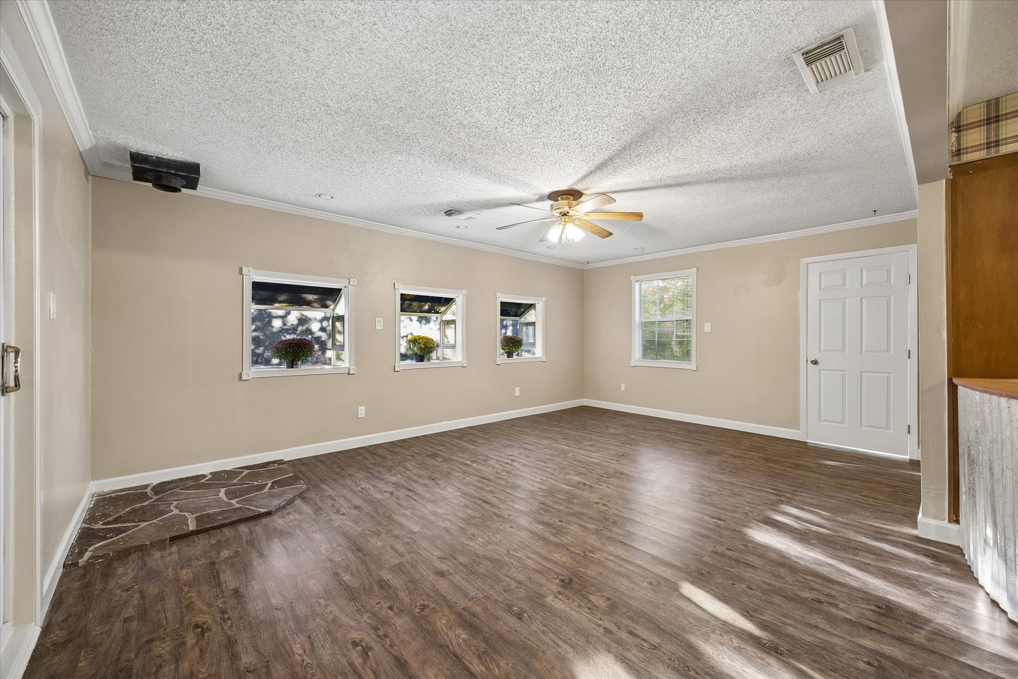 3114 George Street, Bacliff, TX 77518