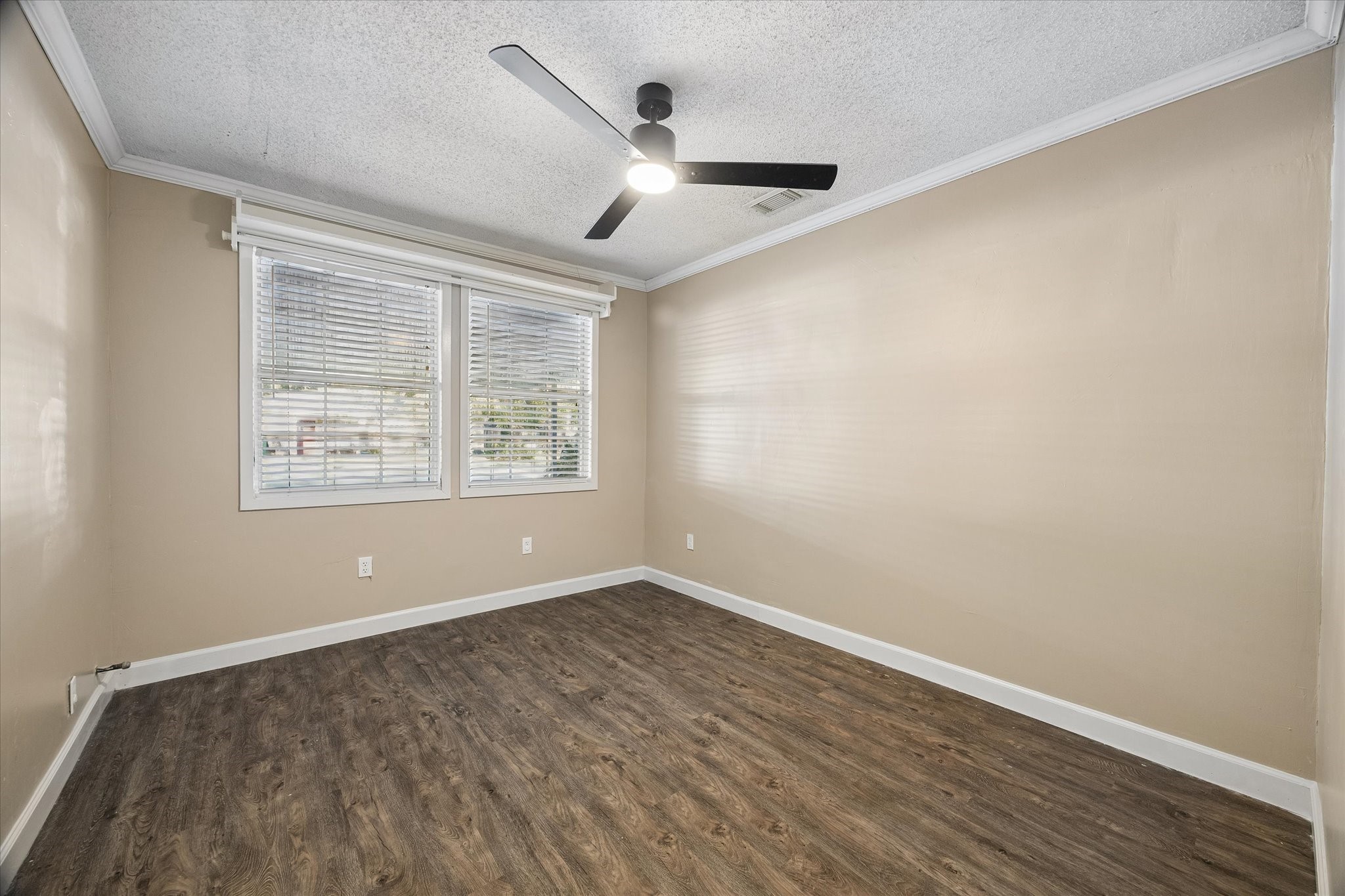 3114 George Street, Bacliff, TX 77518