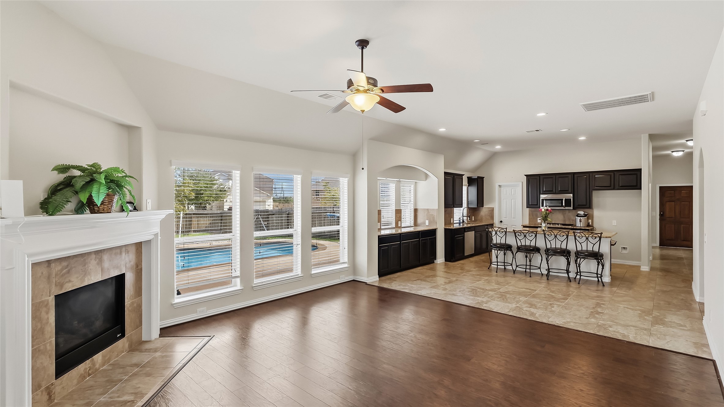 5622 Jay Thrush Drive, Richmond, TX 77407