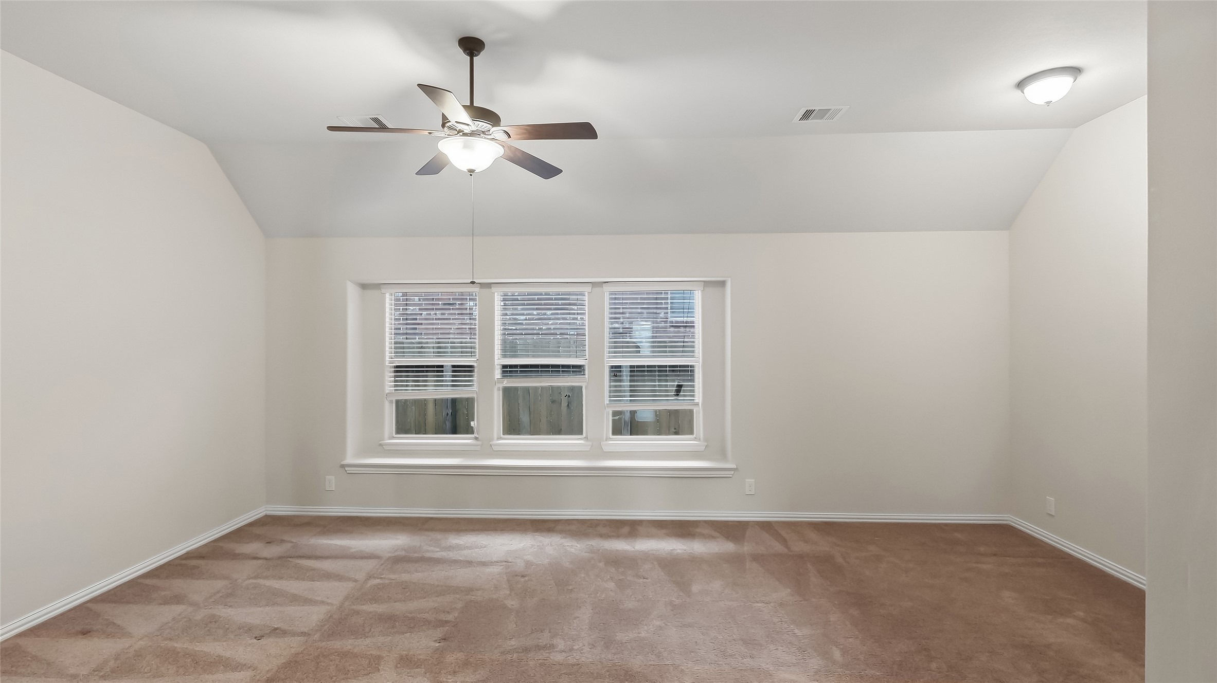5622 Jay Thrush Drive, Richmond, TX 77407