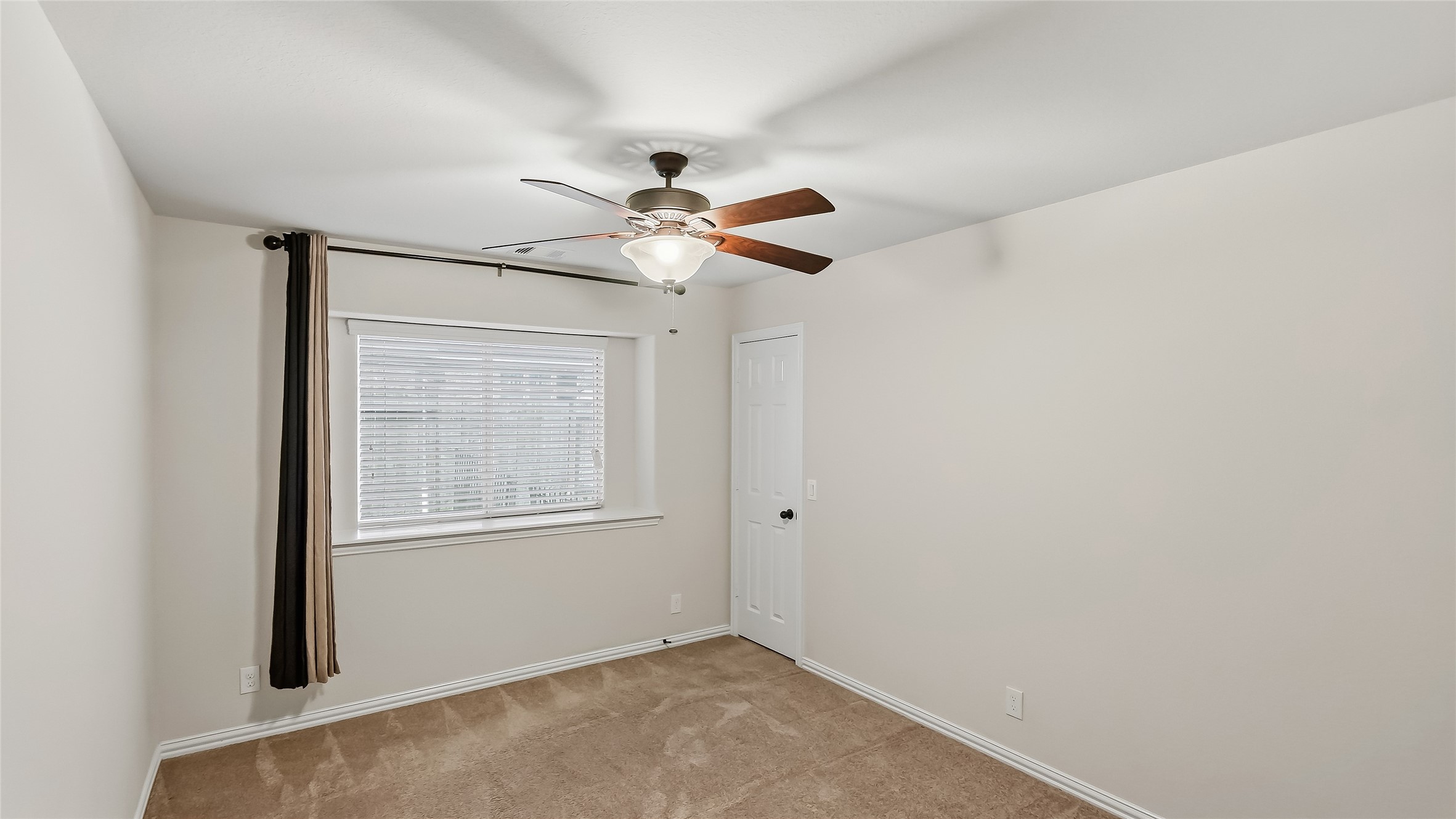 5622 Jay Thrush Drive, Richmond, TX 77407