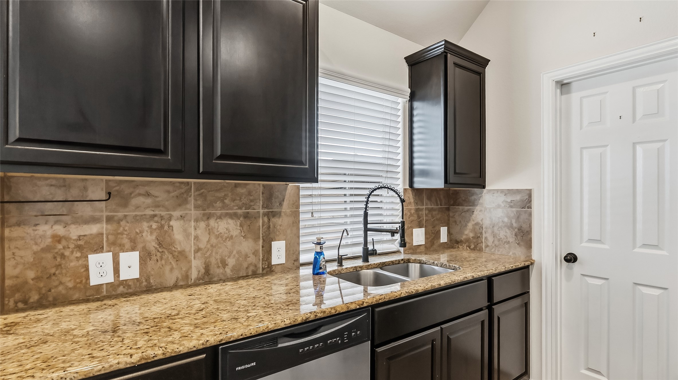 5622 Jay Thrush Drive, Richmond, TX 77407
