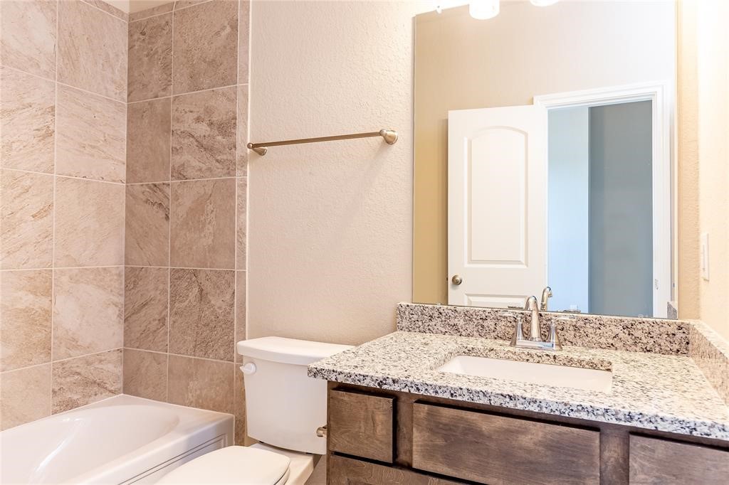 5546 Sallow Bay Lane, Fulshear, TX 77441