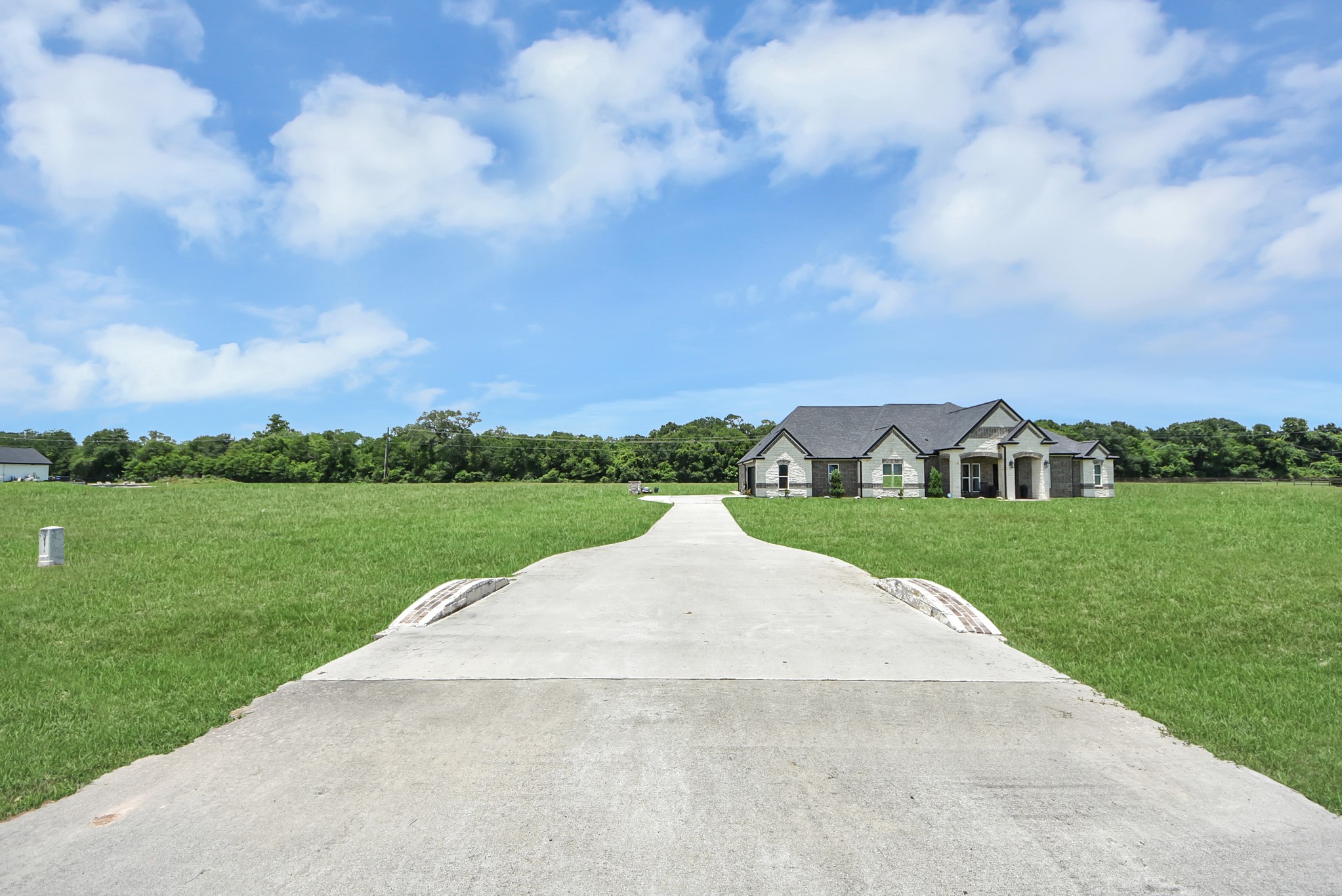 16626 Hamill Drive, Rosharon, TX 77583