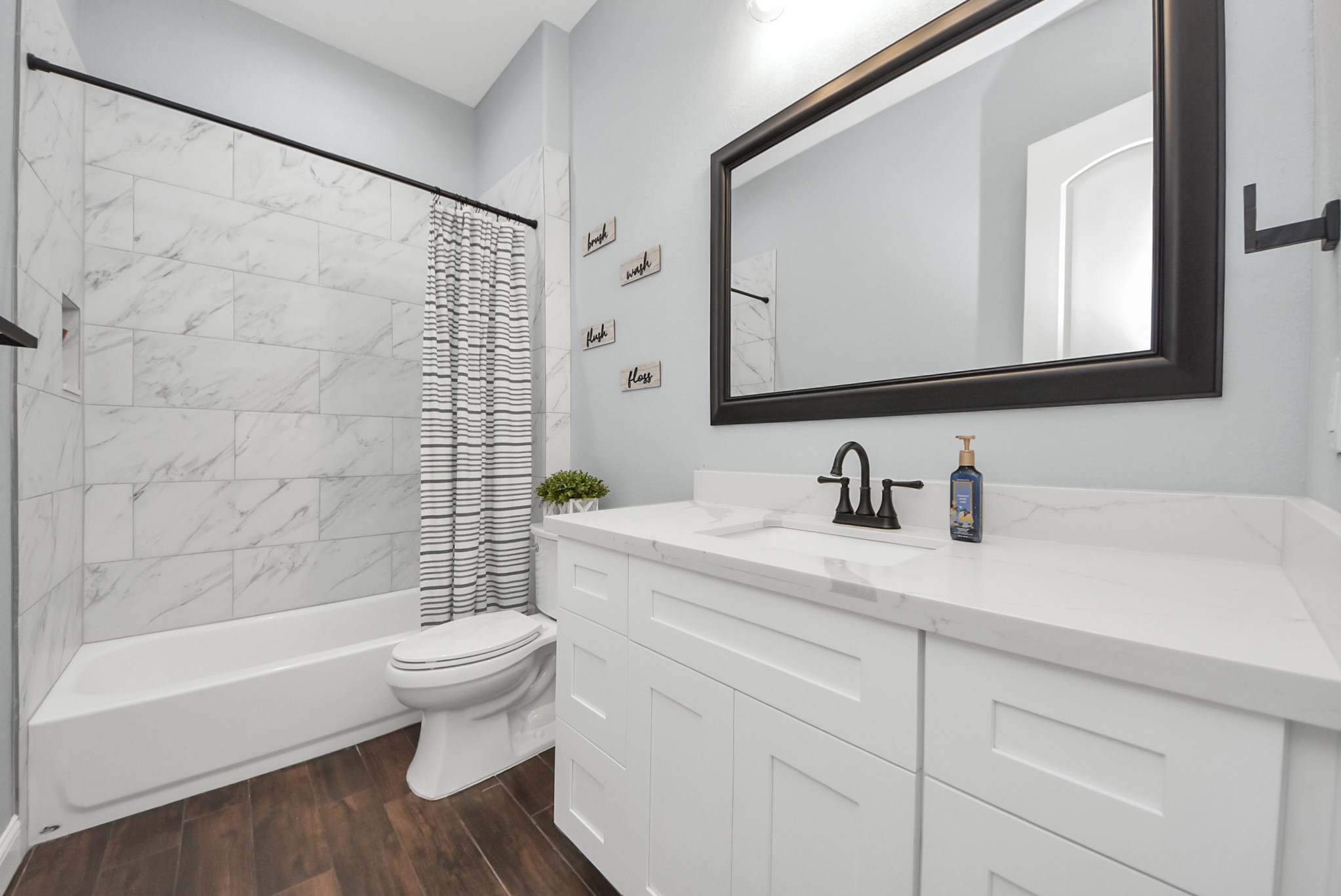 BATHROOM 3