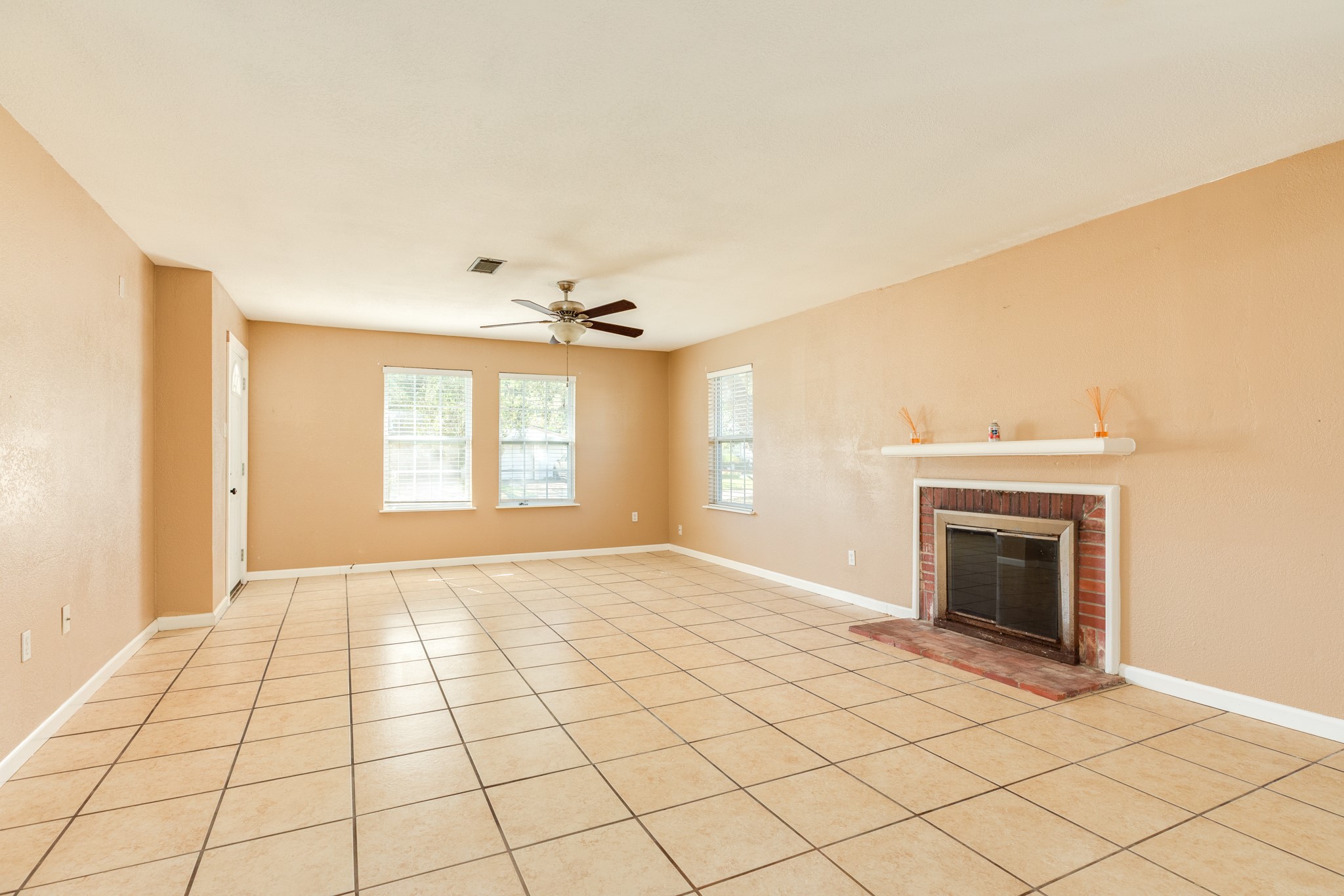 118 Tarpon Avenue, Galveston, TX 77550