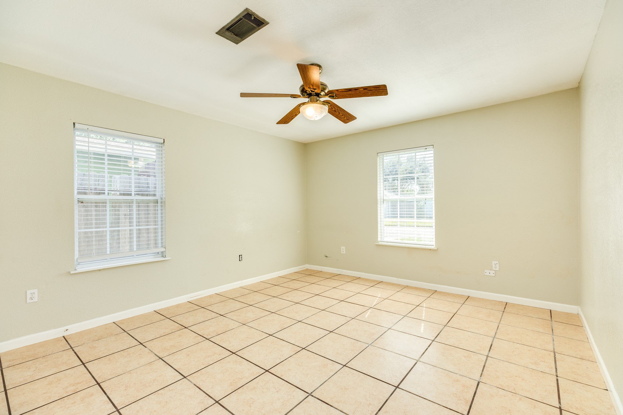 118 Tarpon Avenue, Galveston, TX 77550