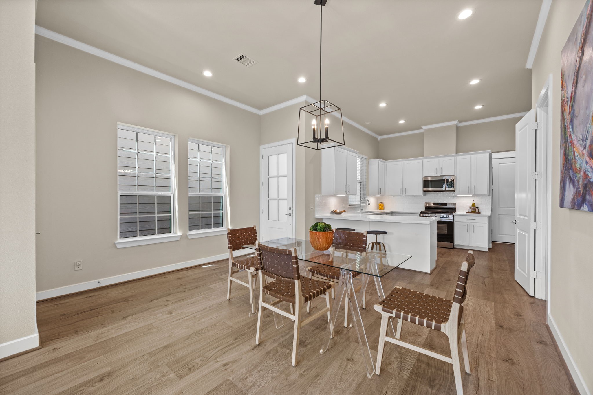 Alternate view of the dining and kitchen. Plenty of space for a large dining table, and easily communicate with guests while cooking. Alternate view of the dining and kitchen. Plenty of space for a large dining table, and easily communicate with guests while cooking.