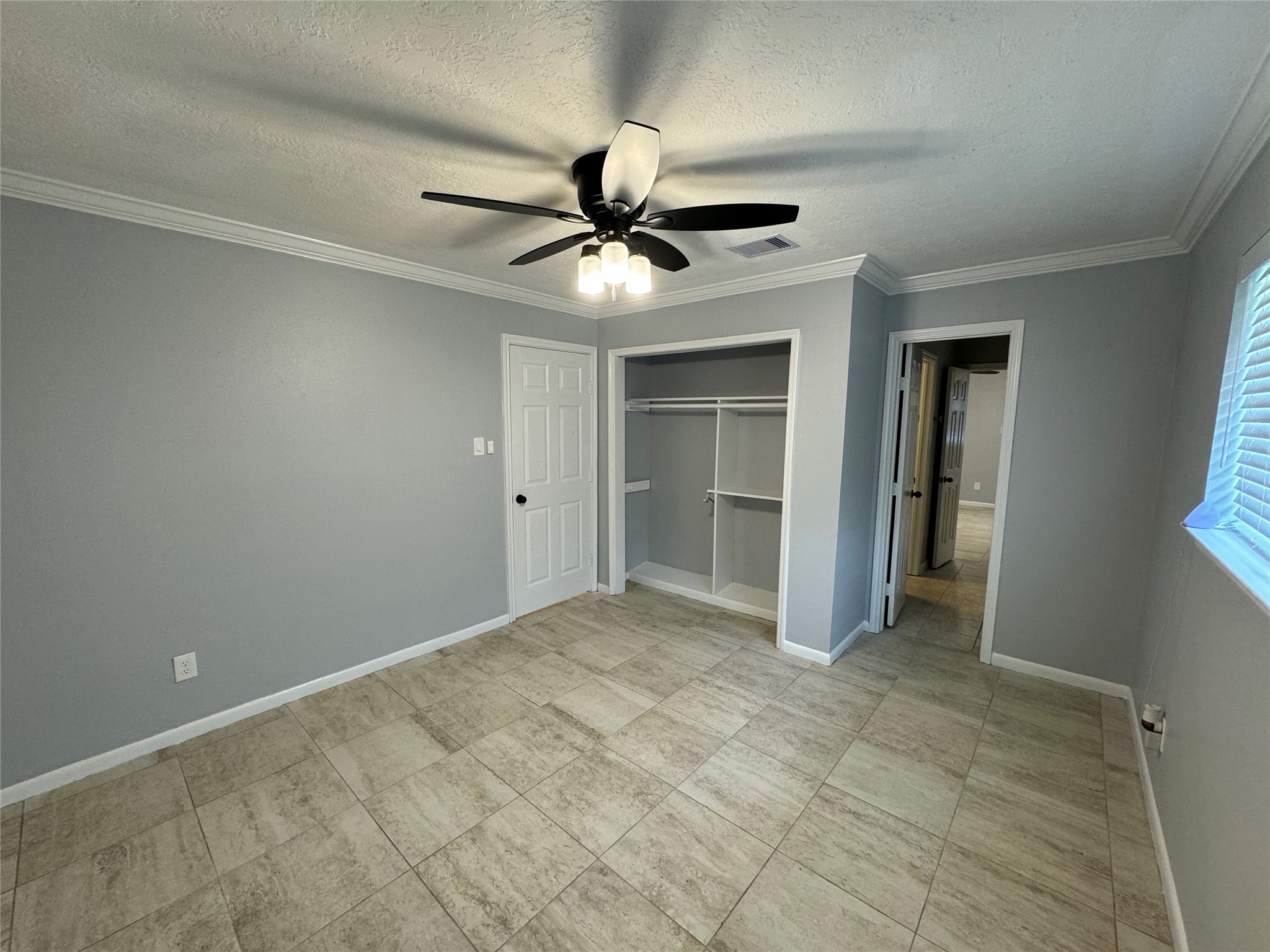 7910 Sands Point Drive, Houston, TX 77036 7910 Sands Point Drive, Houston, TX 77036