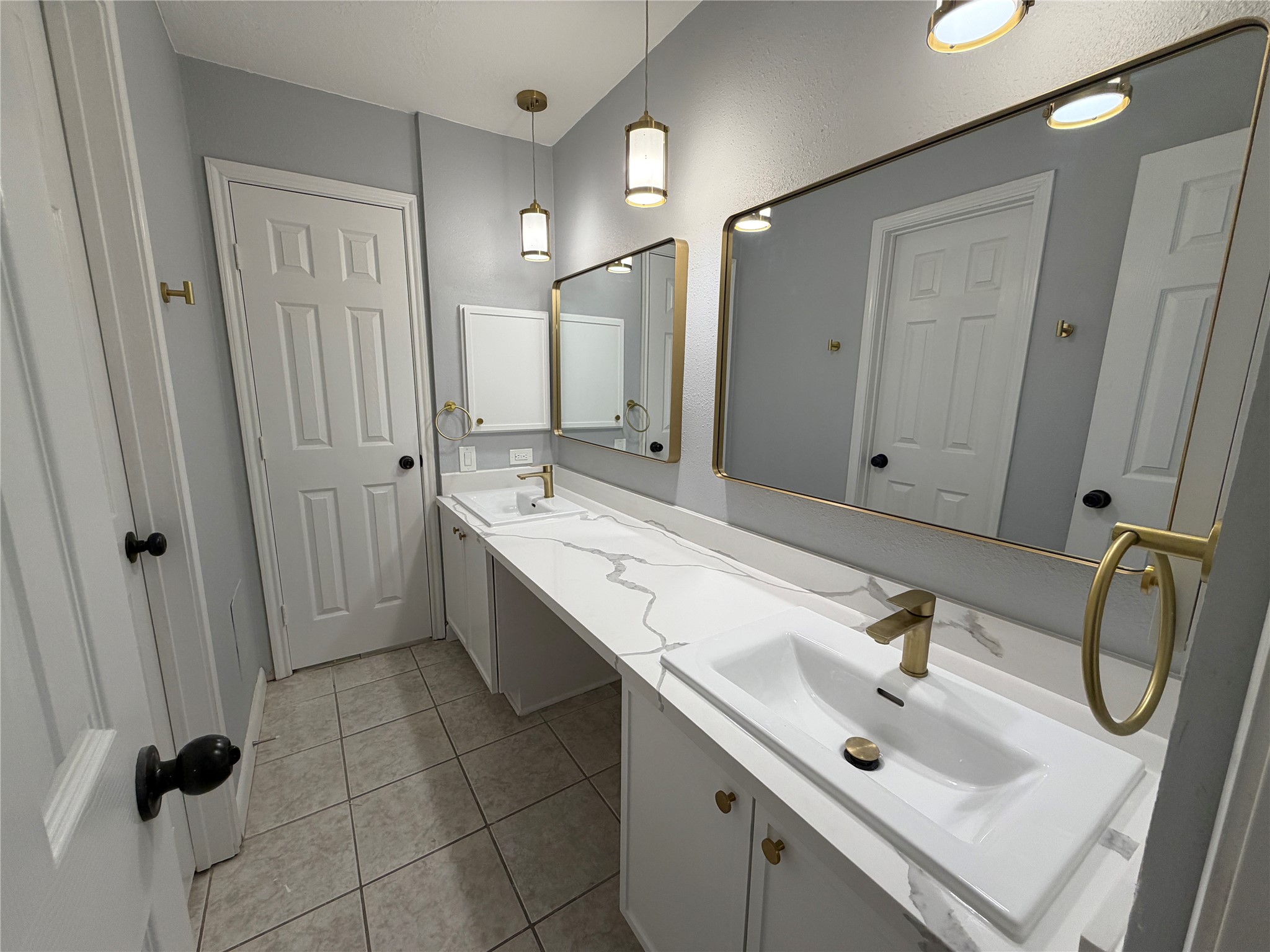 7910 Sands Point Drive, Houston, TX 77036 7910 Sands Point Drive, Houston, TX 77036
