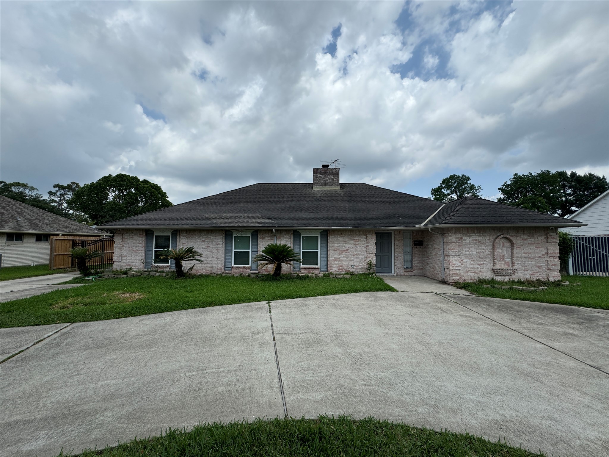 7910 Sands Point Drive, Houston, TX 77036 7910 Sands Point Drive, Houston, TX 77036