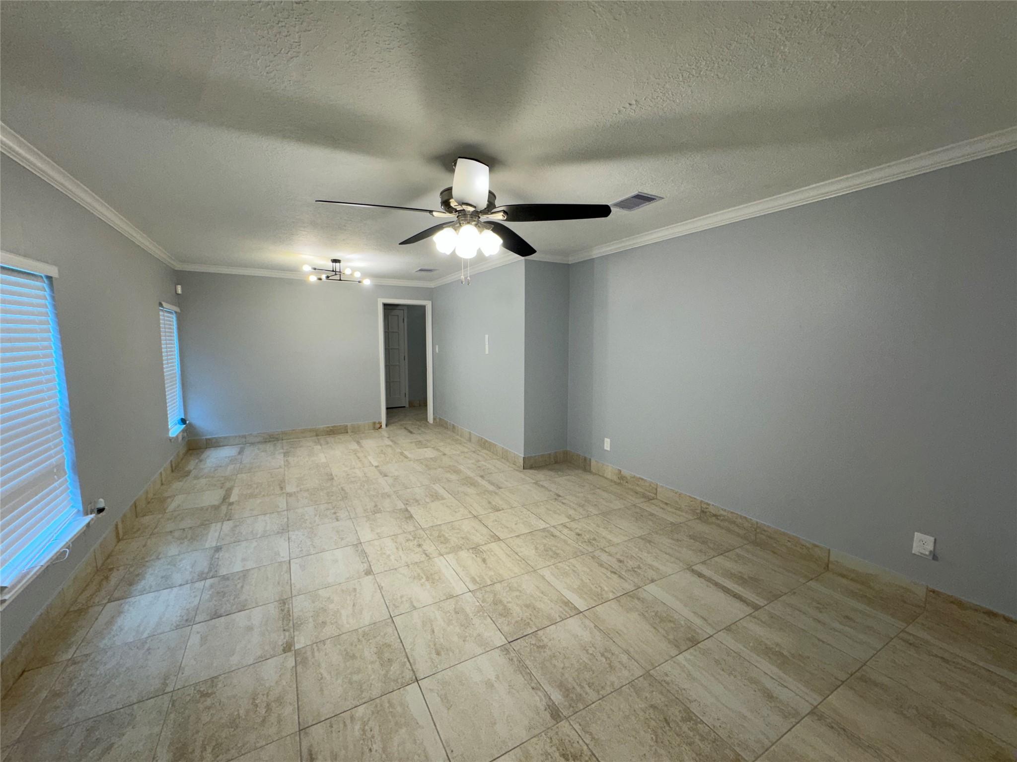 7910 Sands Point Drive, Houston, TX 77036 7910 Sands Point Drive, Houston, TX 77036