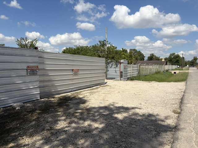 6315 Haight Street, Houston, TX 77028