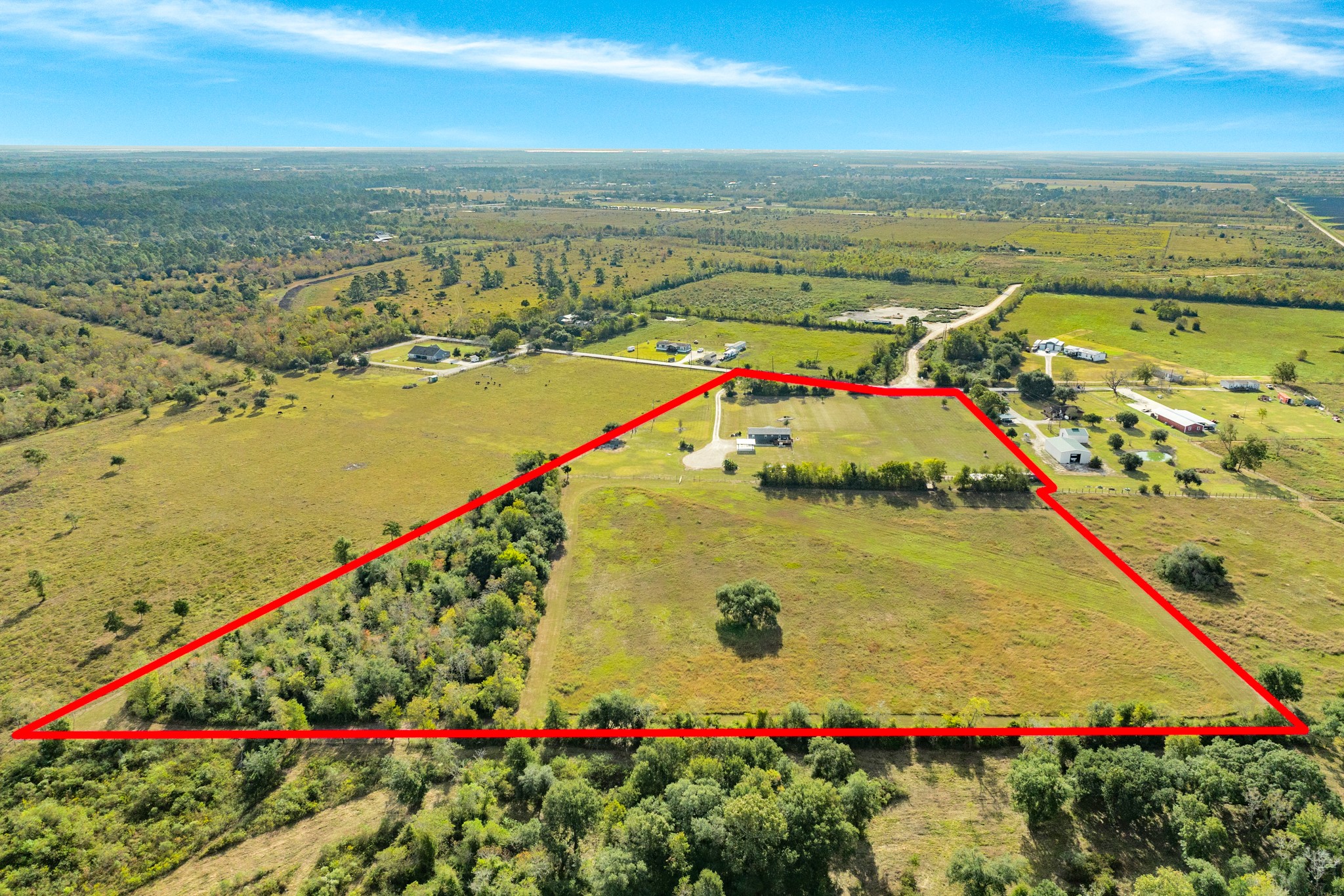 9120 County Road 196, Liverpool, TX 77577
