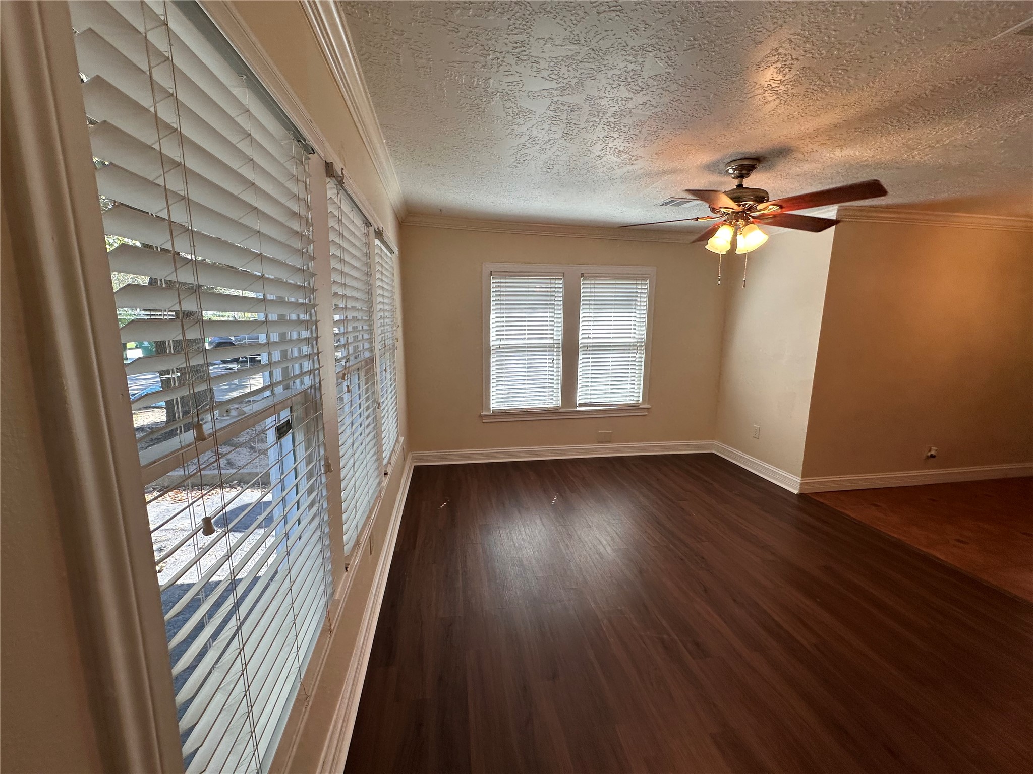 1337 Nashua Street, Houston, TX 77008 1337 Nashua Street, Houston, TX 77008