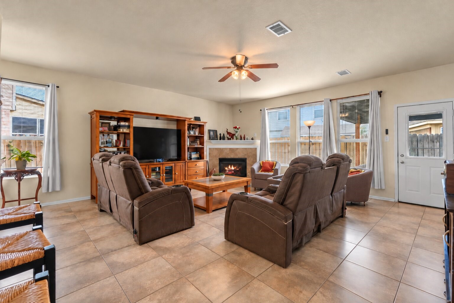 14710 S Isle Of Pines Court, Houston, TX 77049
