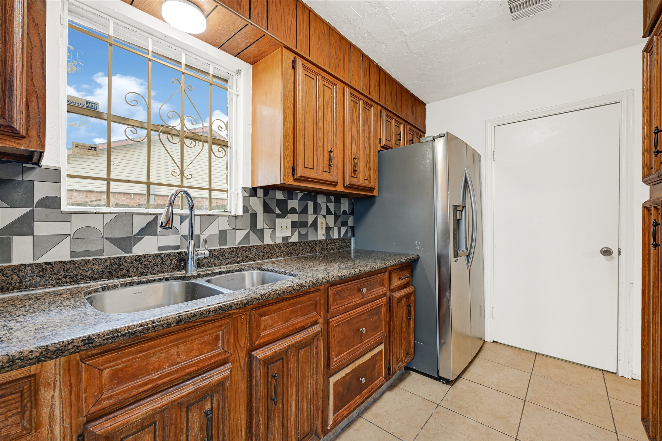 15011 Royal Shadows Drive, Houston, TX 77082