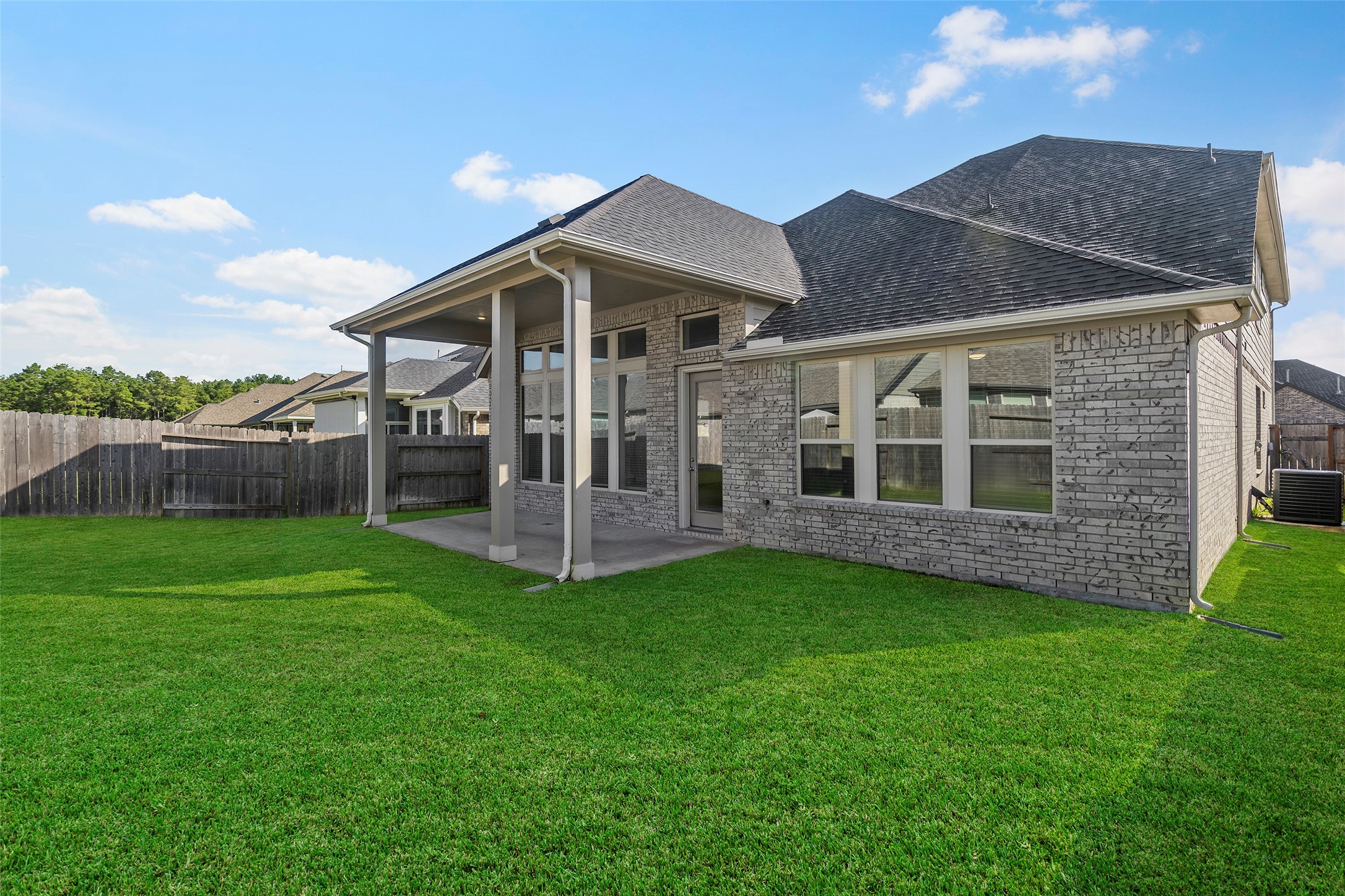 15722 Rosemary Hill Lane, Conroe, TX 77302