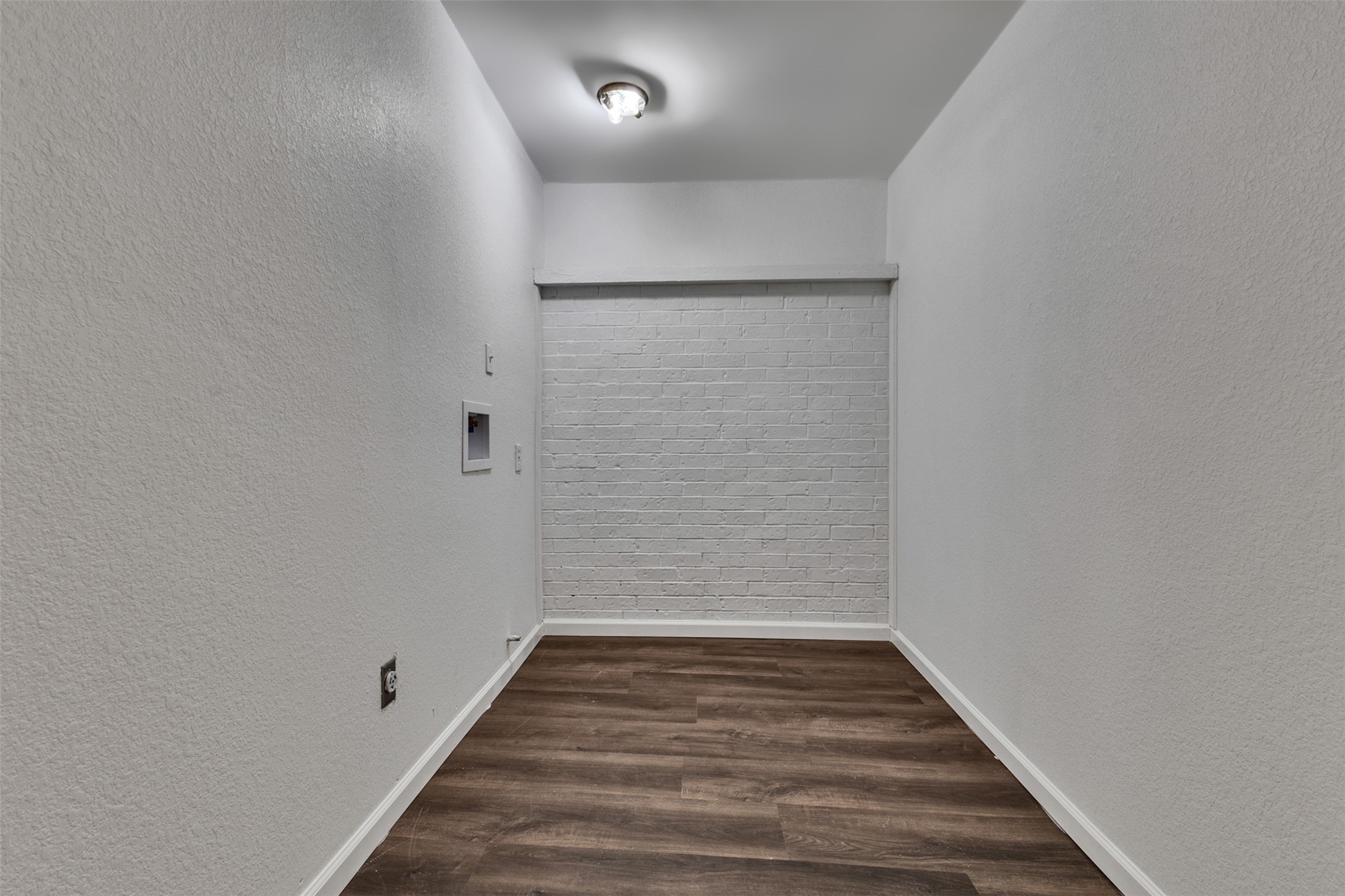 4926 Dollar Reef Drive, Bacliff, TX 77518