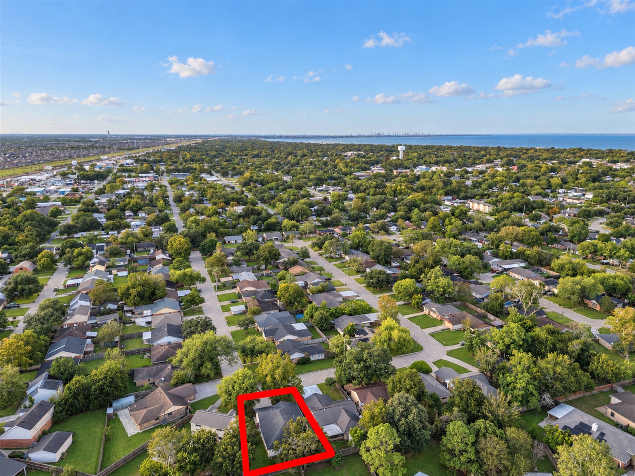 4926 Dollar Reef Drive, Bacliff, TX 77518
