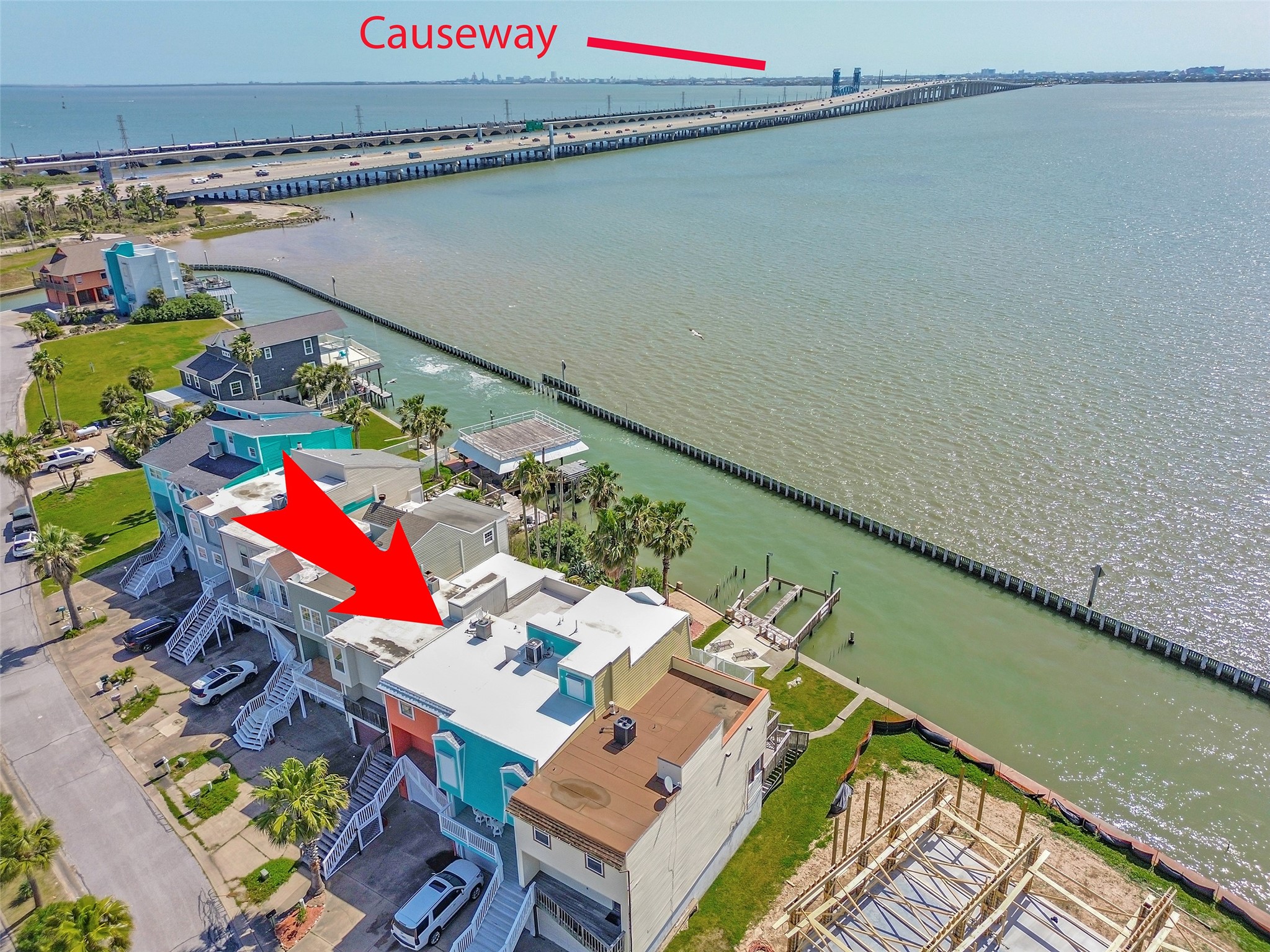 3 Tiki Circle, Tiki Island, TX 77554