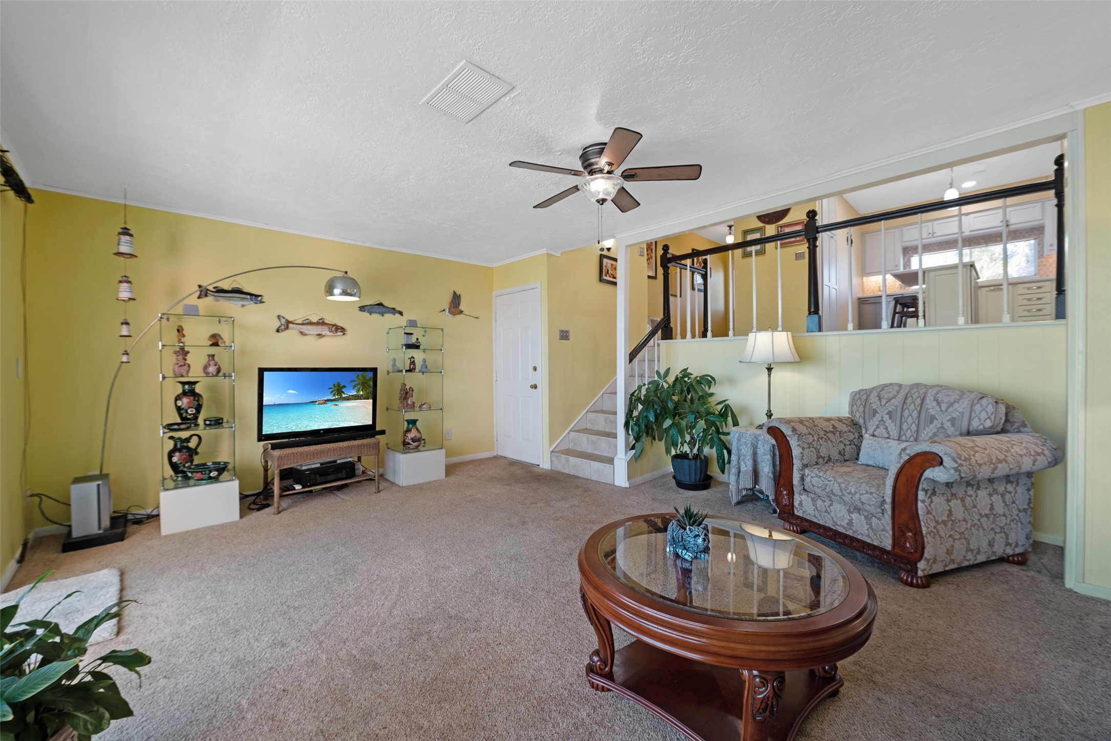 3 Tiki Circle, Tiki Island, TX 77554
