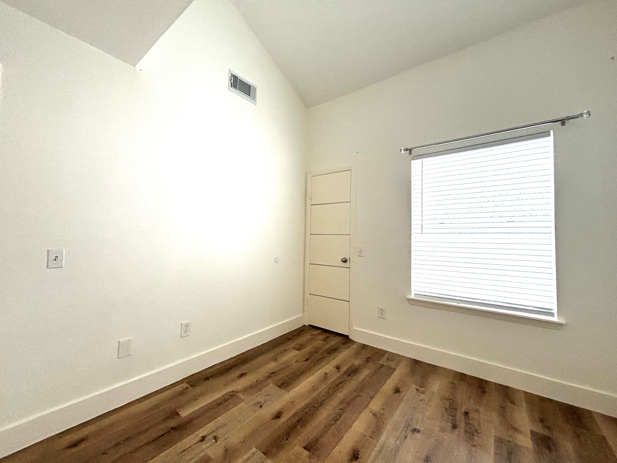 9809 Richmond Avenue, #F7, Houston, TX 77042
