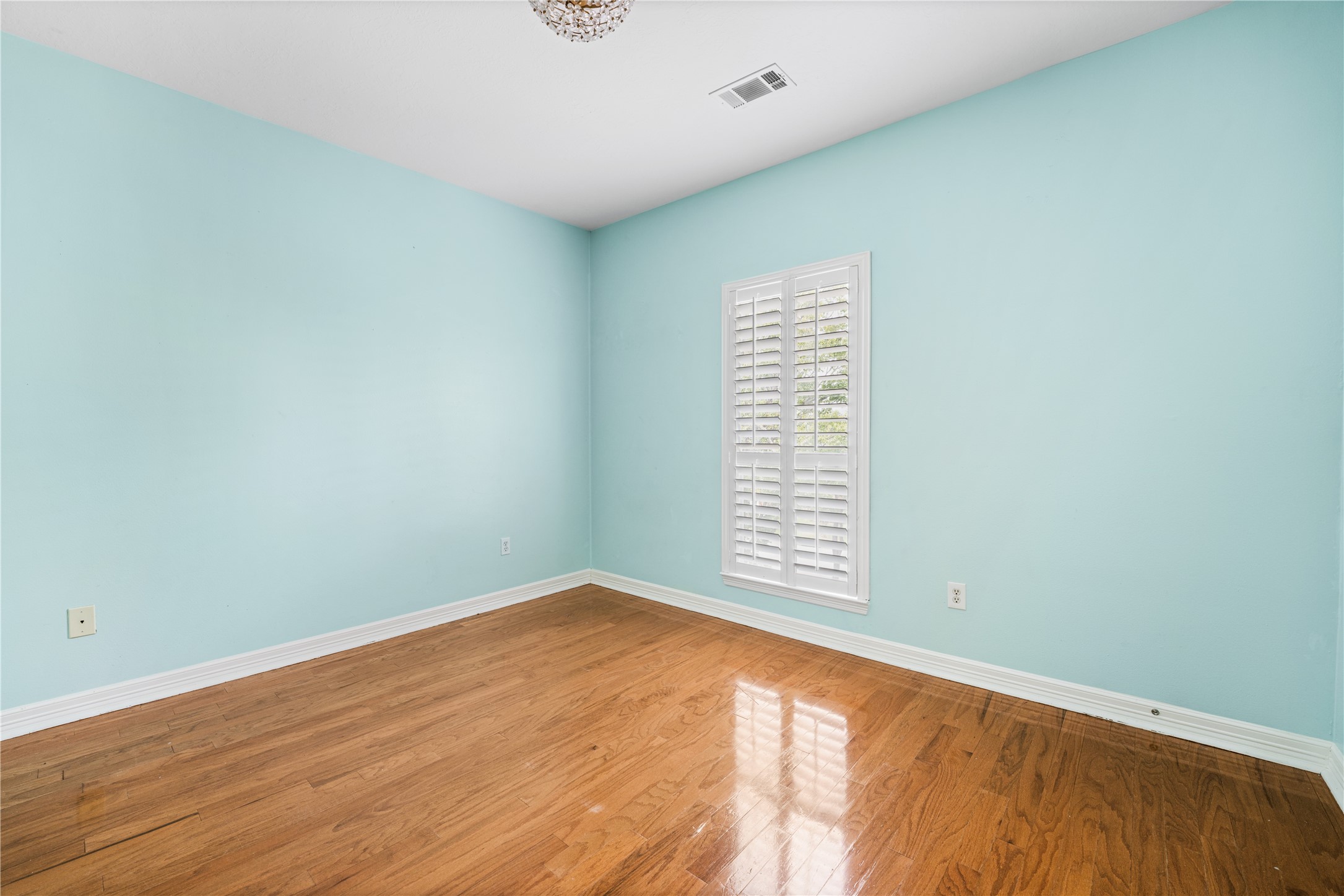 1739 French Village Drive, Houston, TX 77055