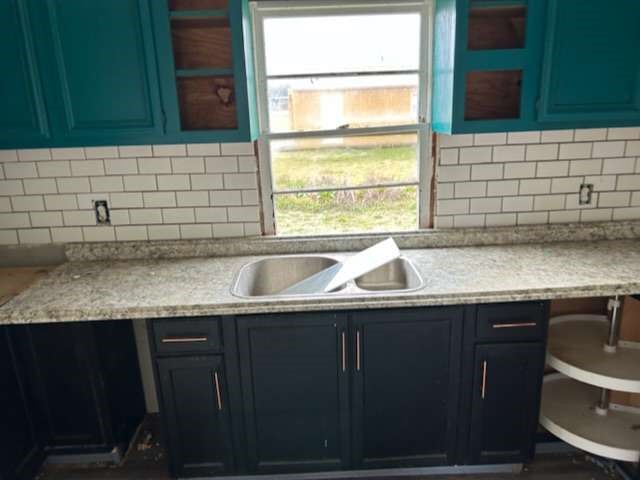 6708 Hawthorne Road, Hitchcock, TX 77563