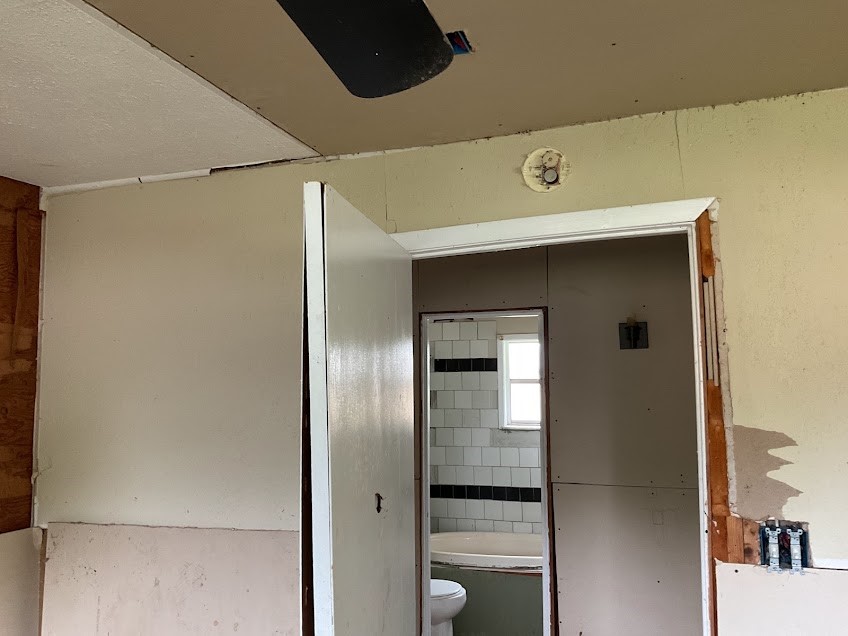6708 Hawthorne Road, Hitchcock, TX 77563