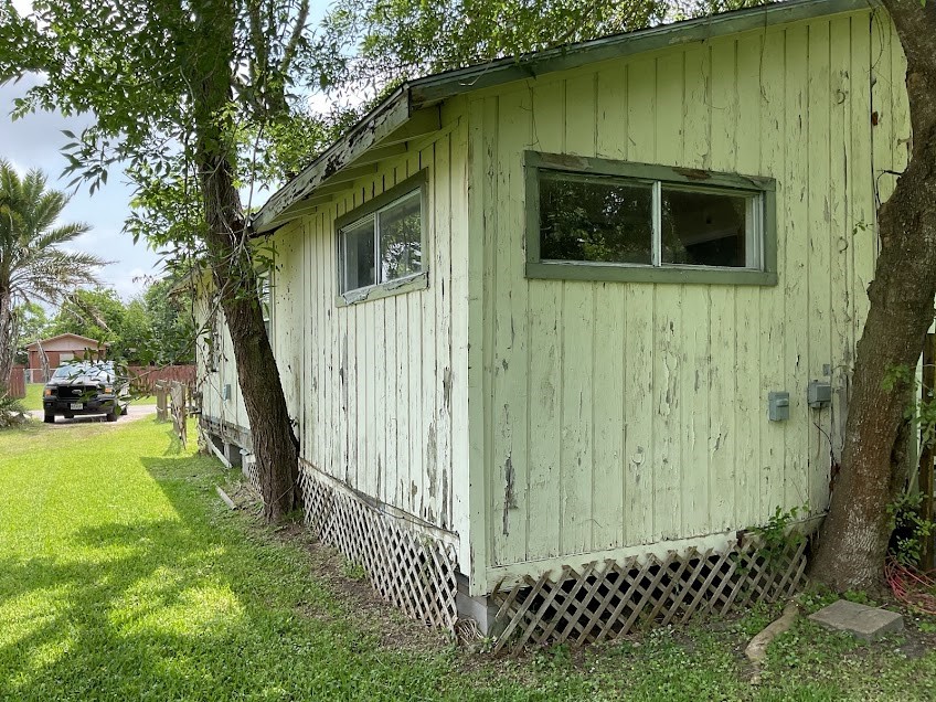 6708 Hawthorne Road, Hitchcock, TX 77563