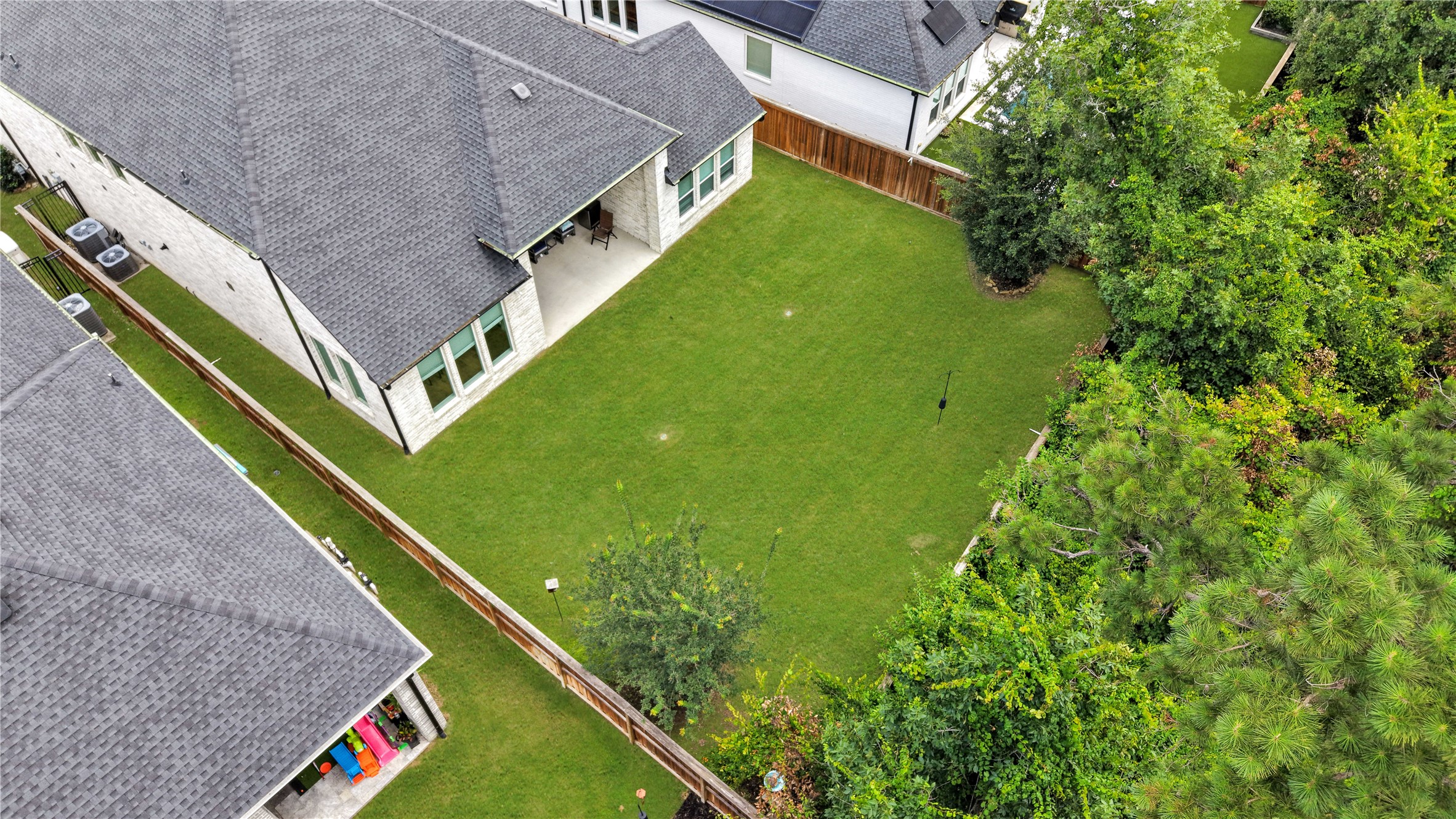 Larger lot with no rear neighbors.