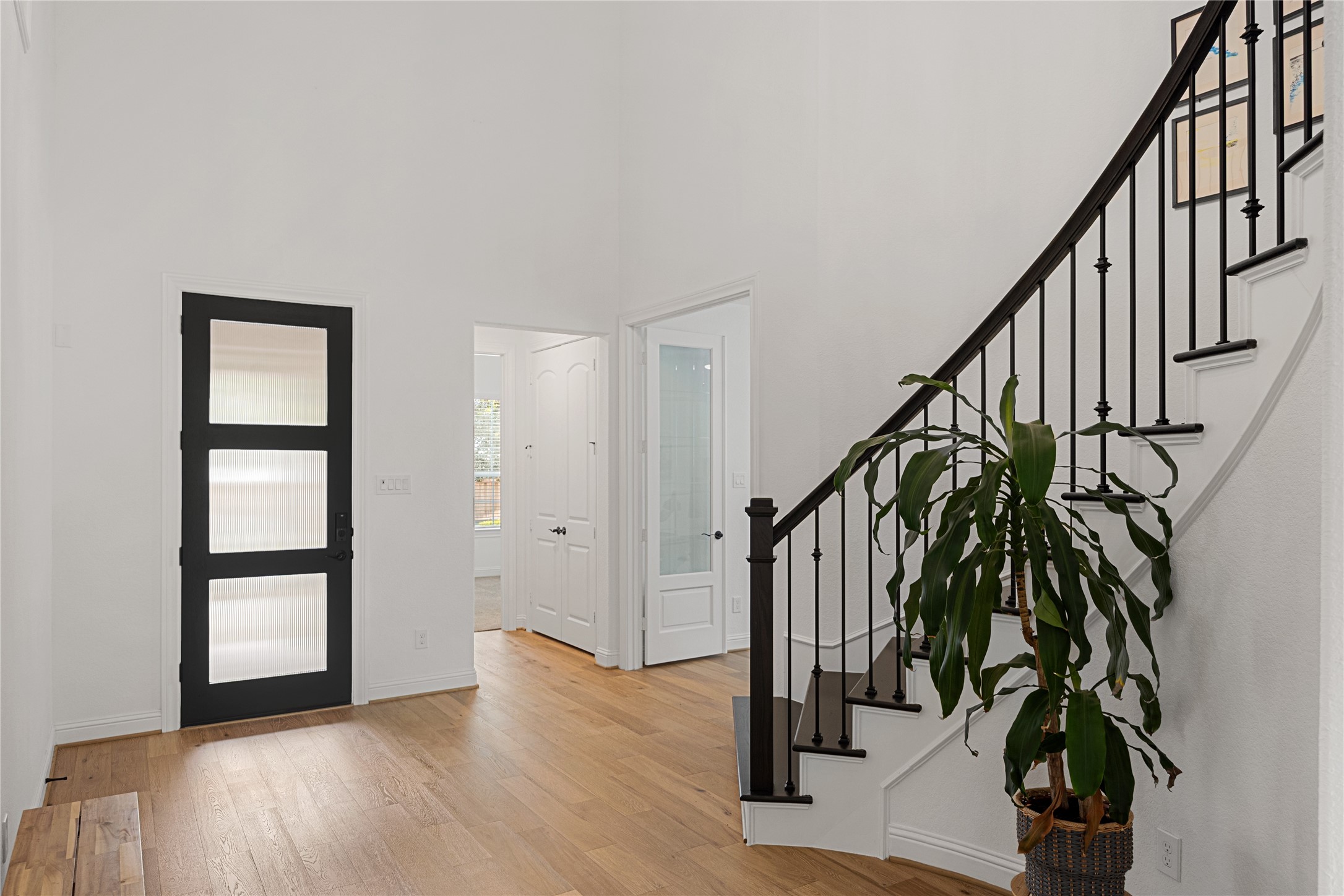 Another view of the foyer area.