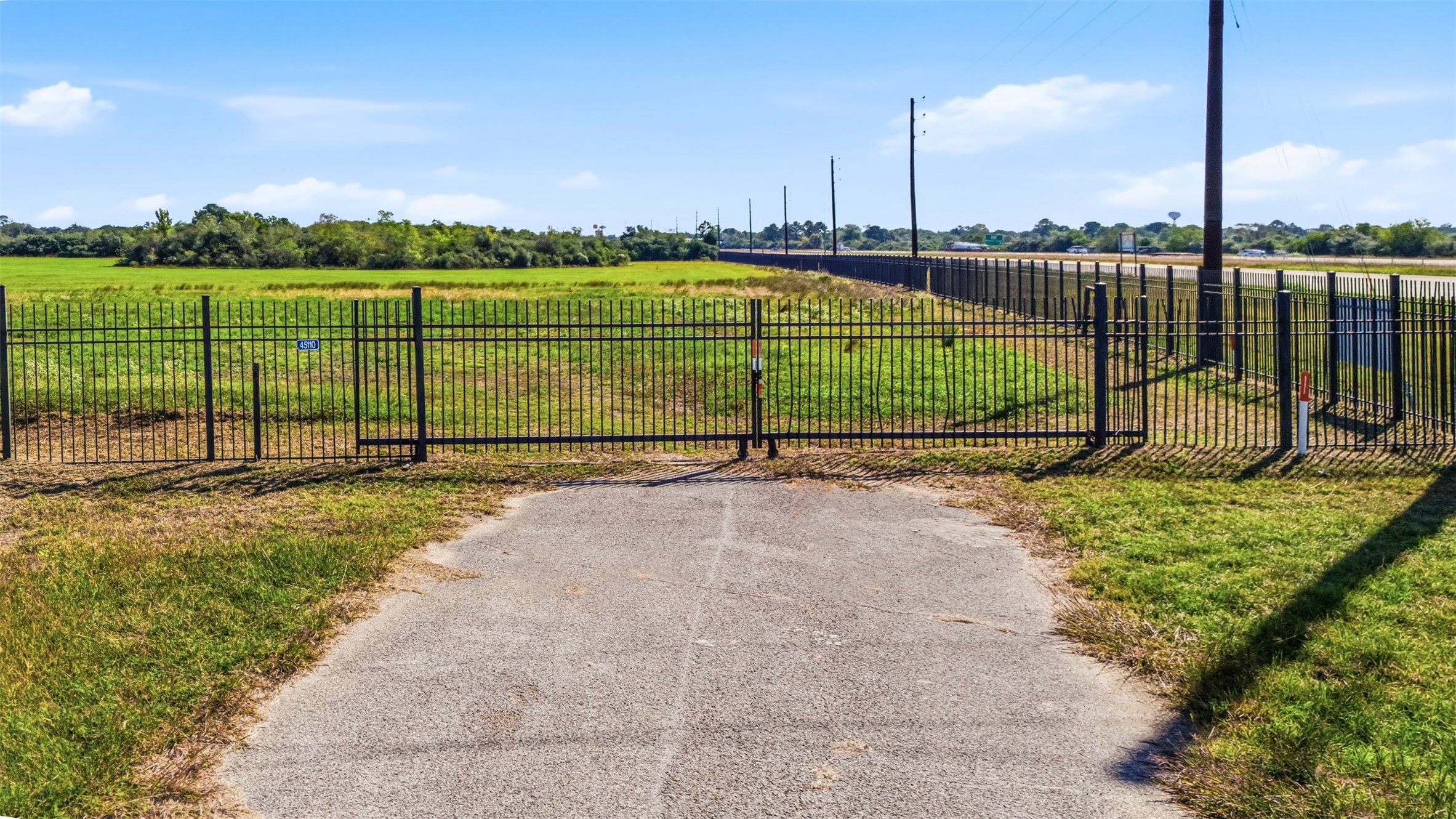 000 Richards Road, Prairie View, TX 77445