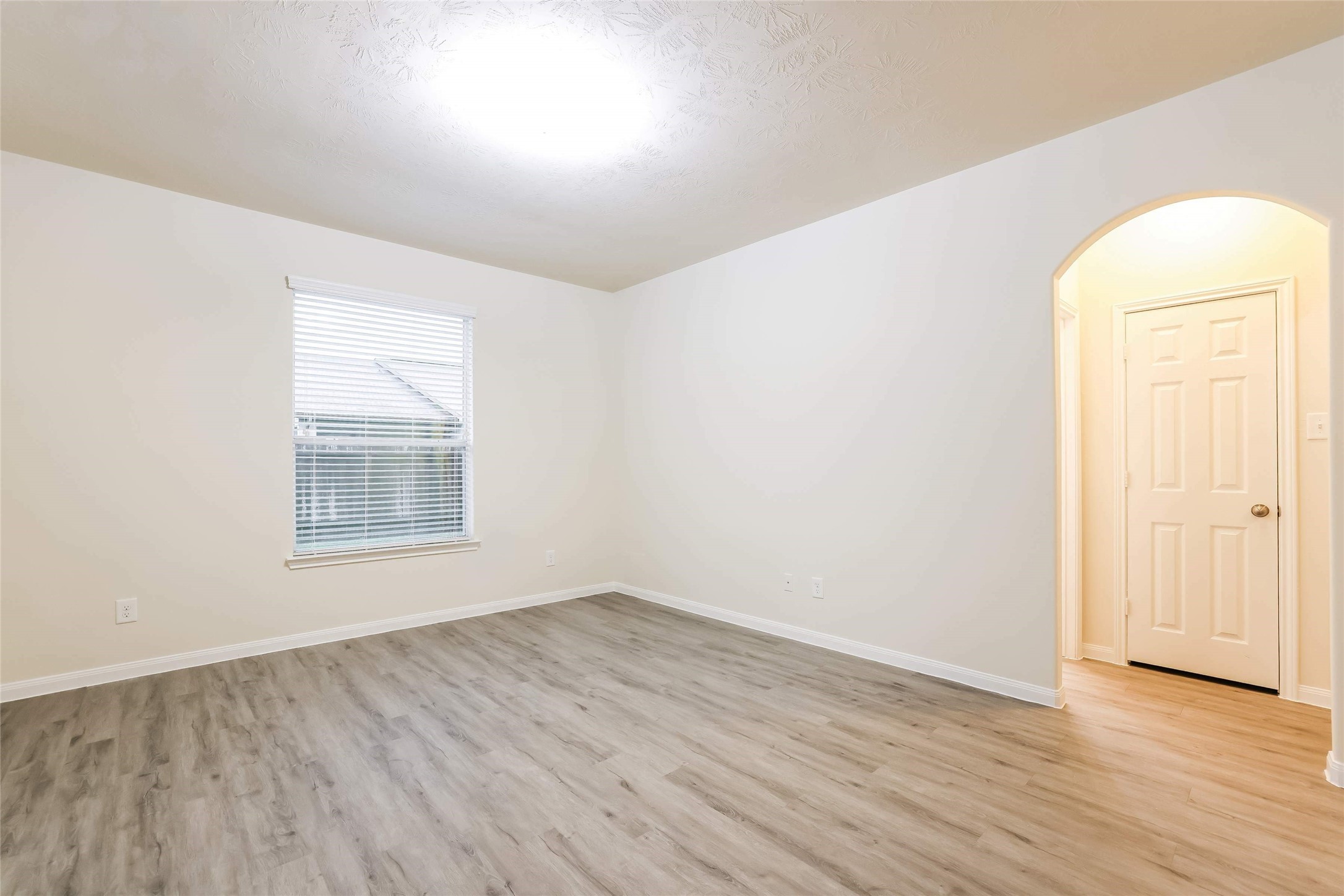 Photos may be representative of the floor plan and not the exact home. Finishes, layout, and features of the actual property for lease may vary. Photos may be representative of the floor plan and not the exact home. Finishes, layout, and features of the actual property for lease may vary.