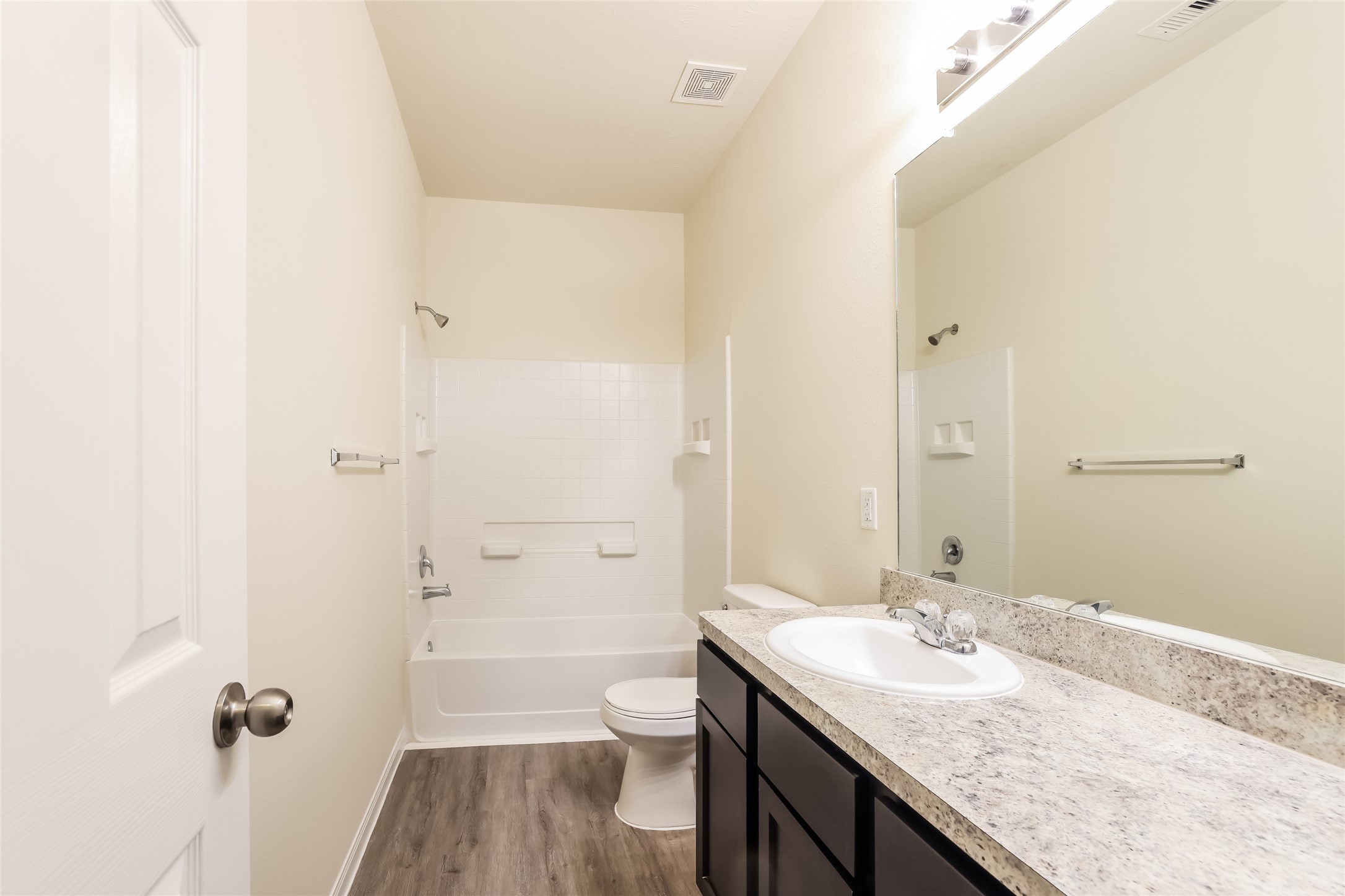 Photos may be representative of the floor plan and not the exact home. Finishes, layout, and features of the actual property for lease may vary. Photos may be representative of the floor plan and not the exact home. Finishes, layout, and features of the actual property for lease may vary.