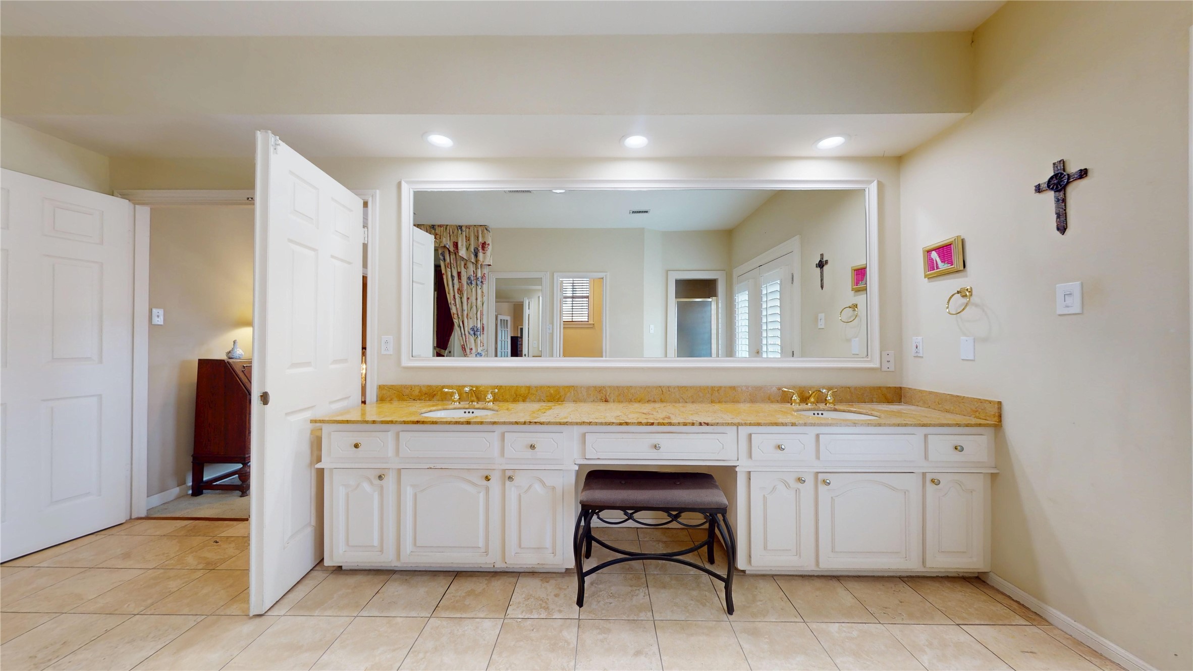 2203 Potomac Drive, #A, Houston, TX 77057