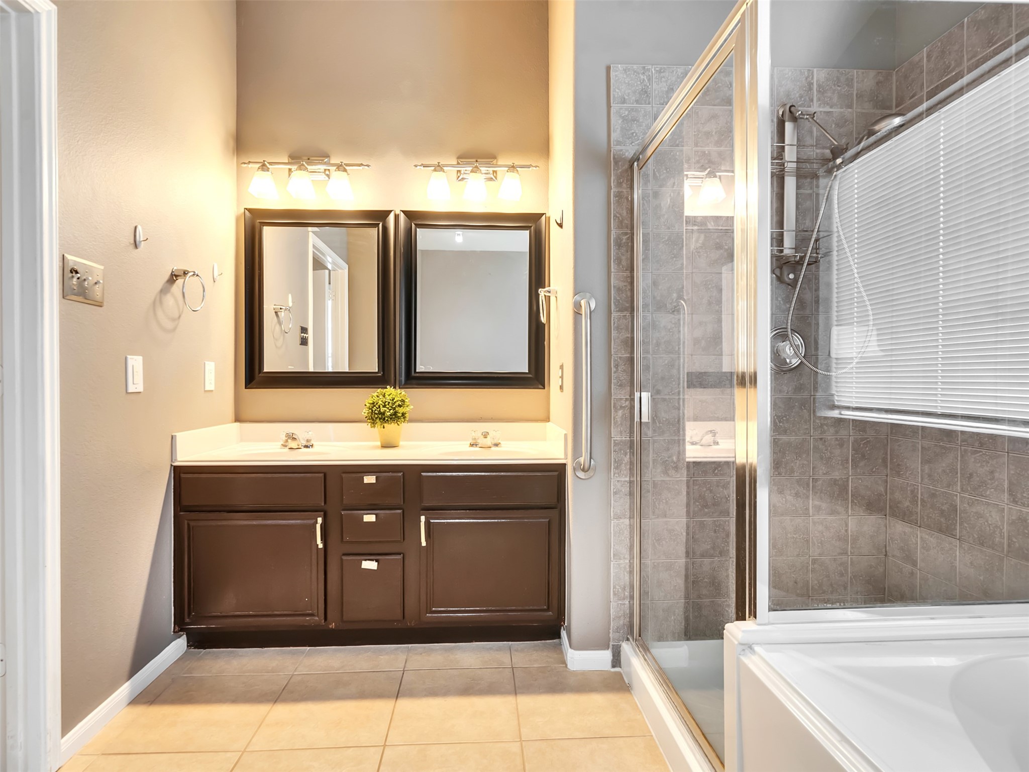 This dual-sink vanity makes busy mornings a breeze, offering plenty of room for two to get ready with ease. Thoughtfully designed for both style and functionality, it's a feature you'll appreciate every day.