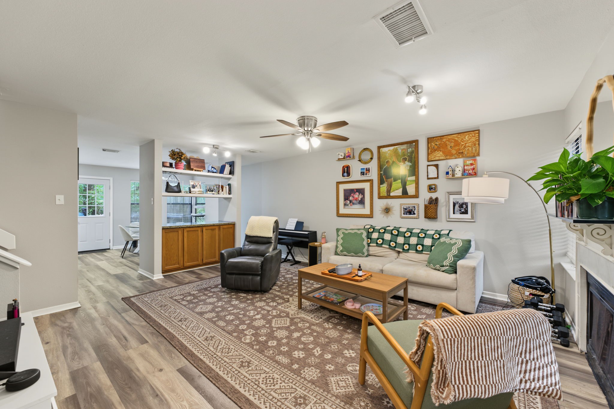 52 Sawmill Grove Lane, The Woodlands, TX 77380