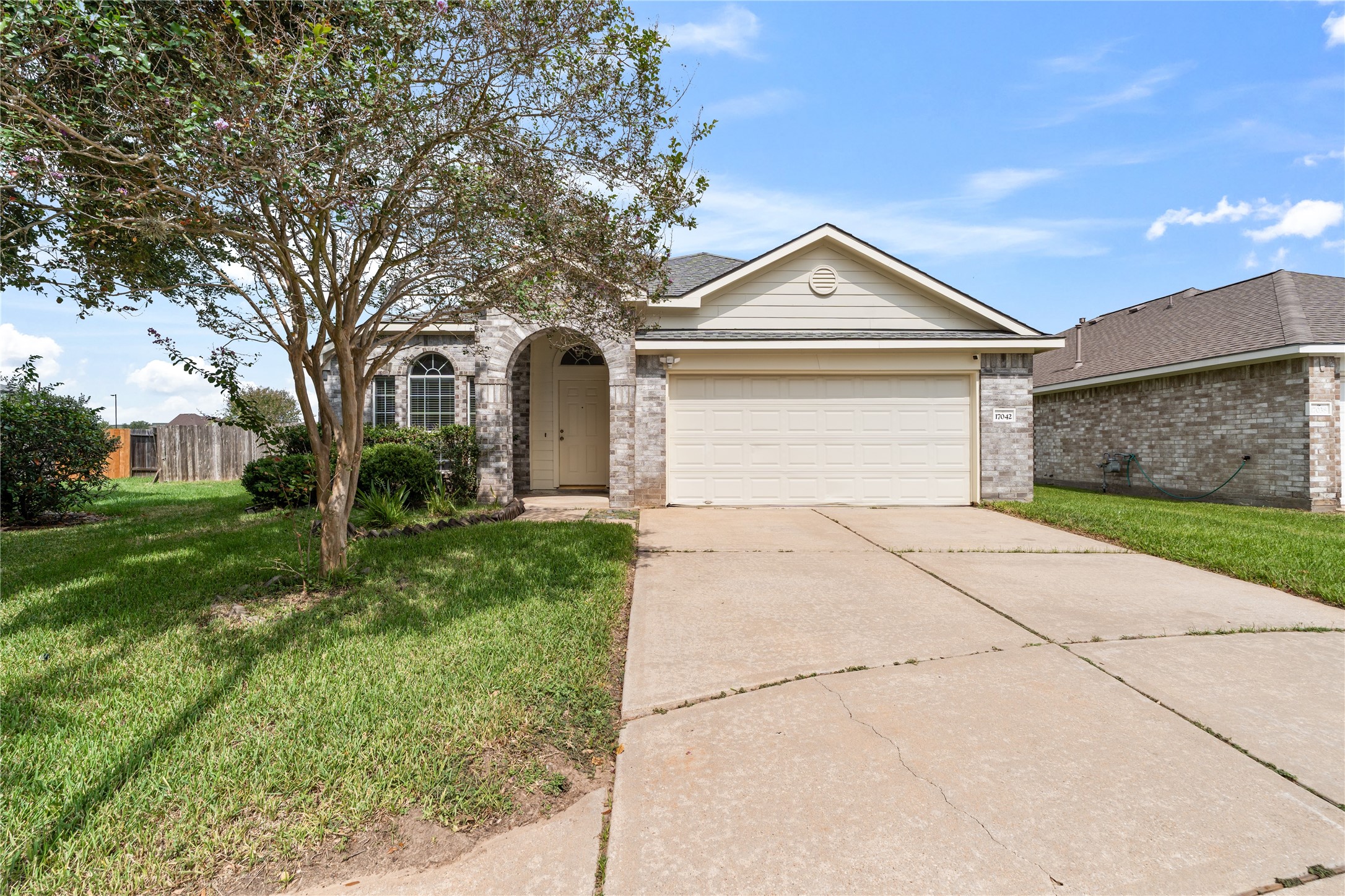Welcome to 17042 Midnight Sun Ln! Welcome to 17042 Midnight Sun Ln!