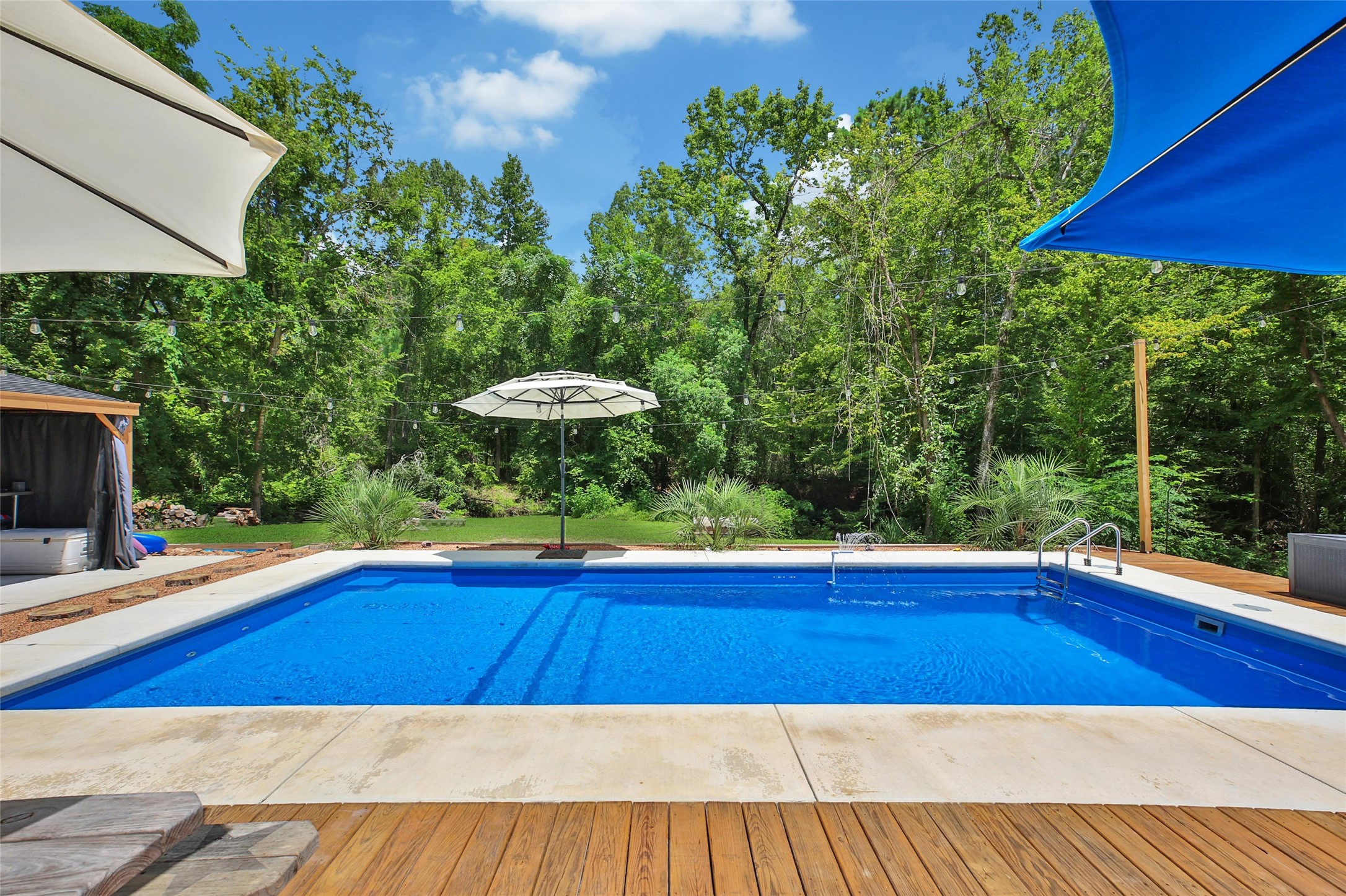 7273 Forest Hills Drive, Montgomery, TX 77316