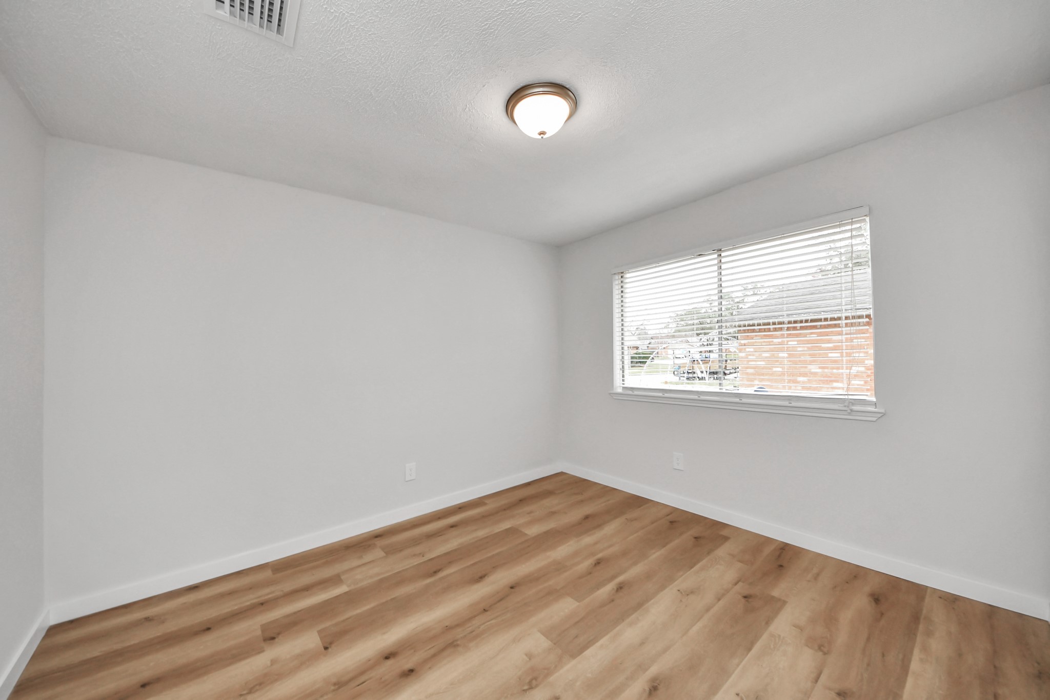 718 Land Grant Drive, Richmond, TX 77406