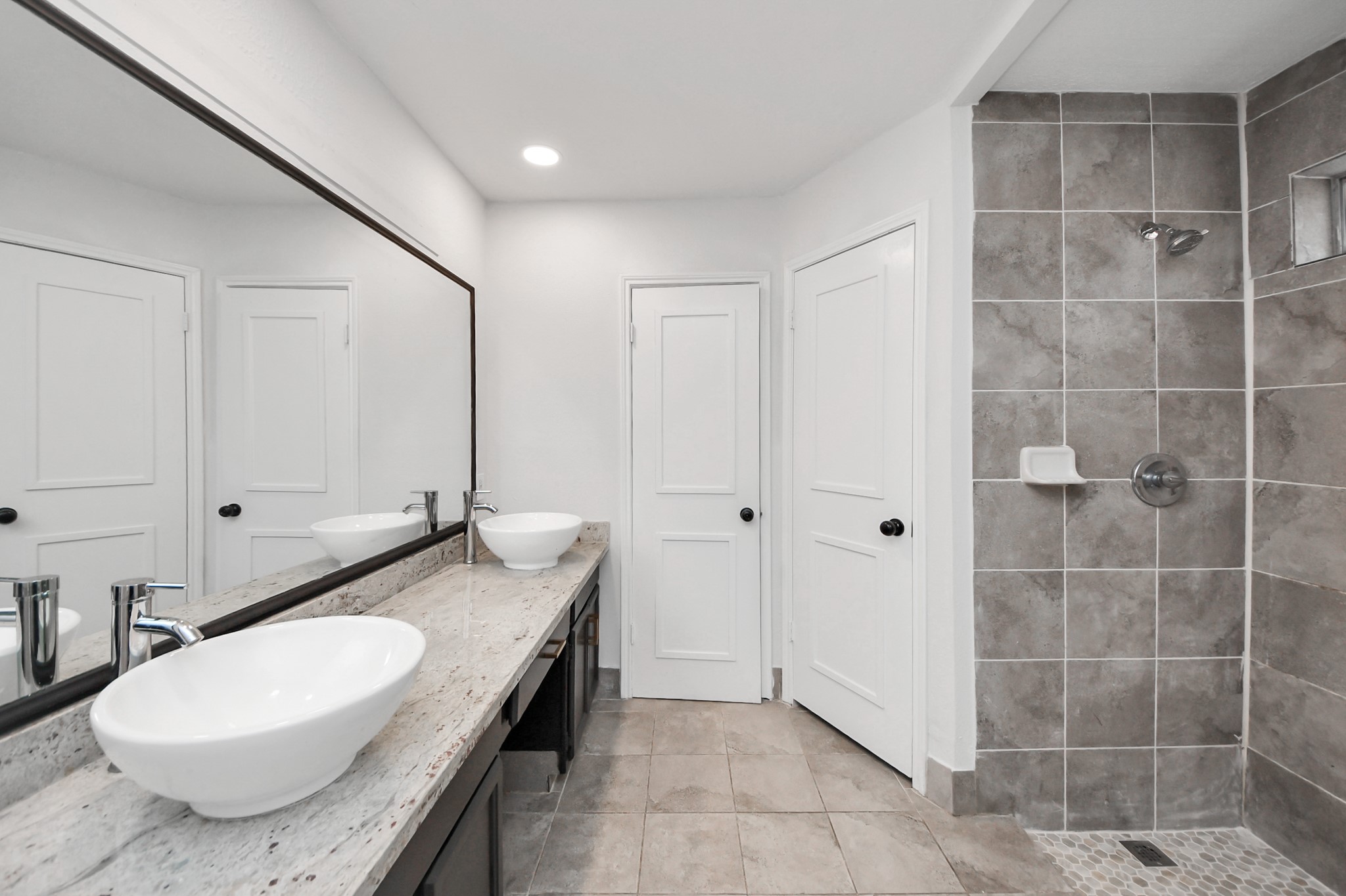 718 Land Grant Drive, Richmond, TX 77406