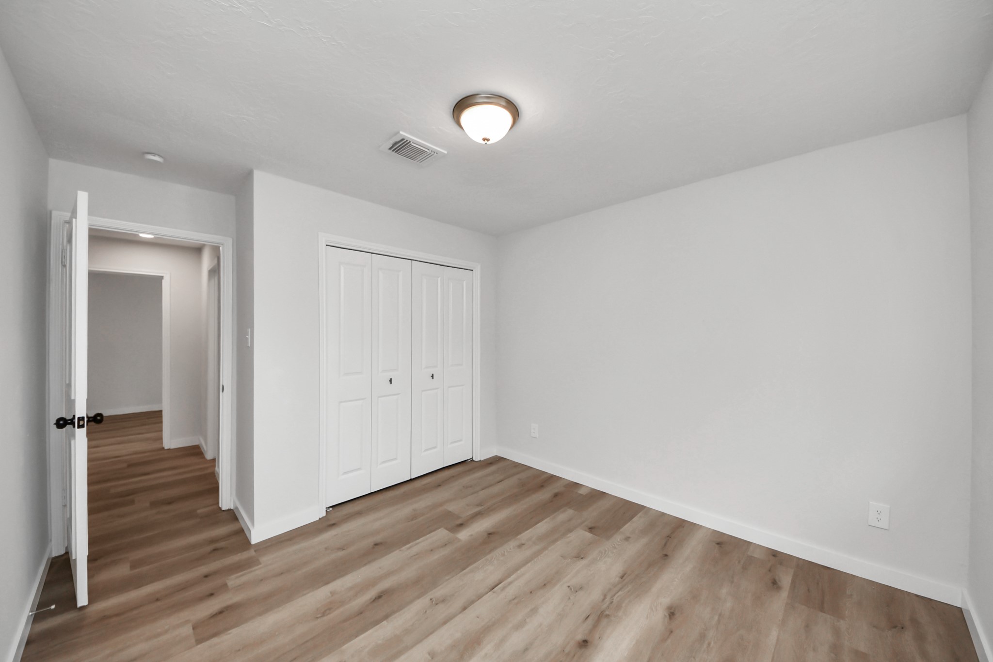 718 Land Grant Drive, Richmond, TX 77406