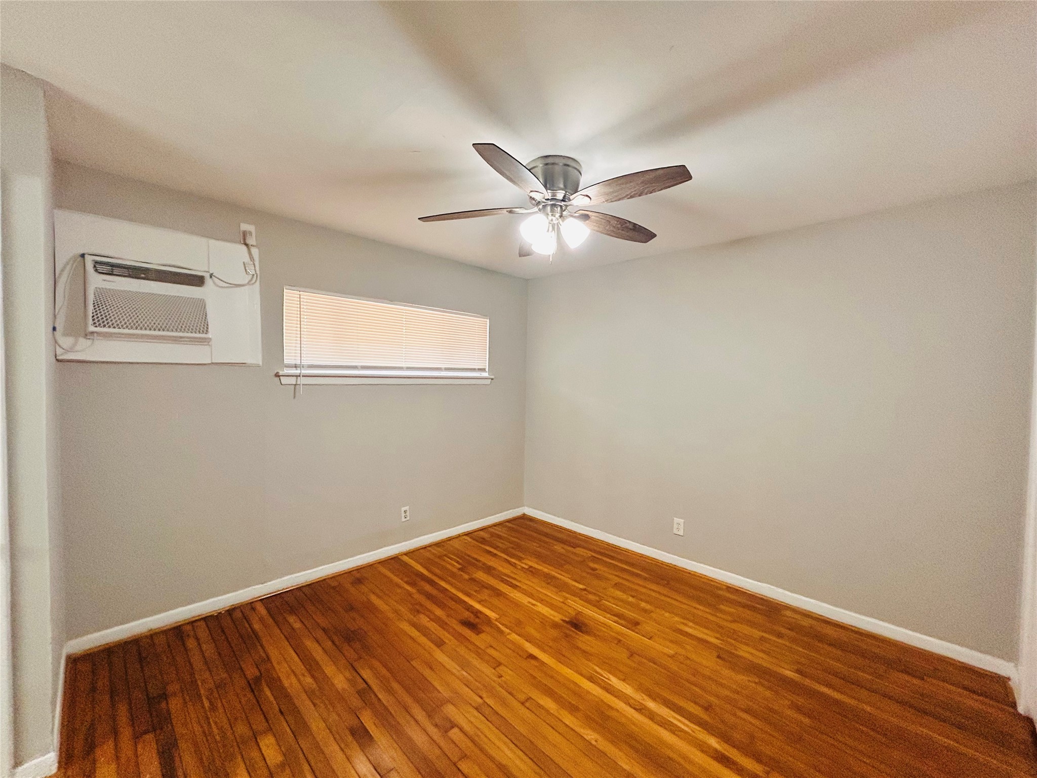 8803 Timberside, #13, Houston, TX 77025 8803 Timberside, #13, Houston, TX 77025