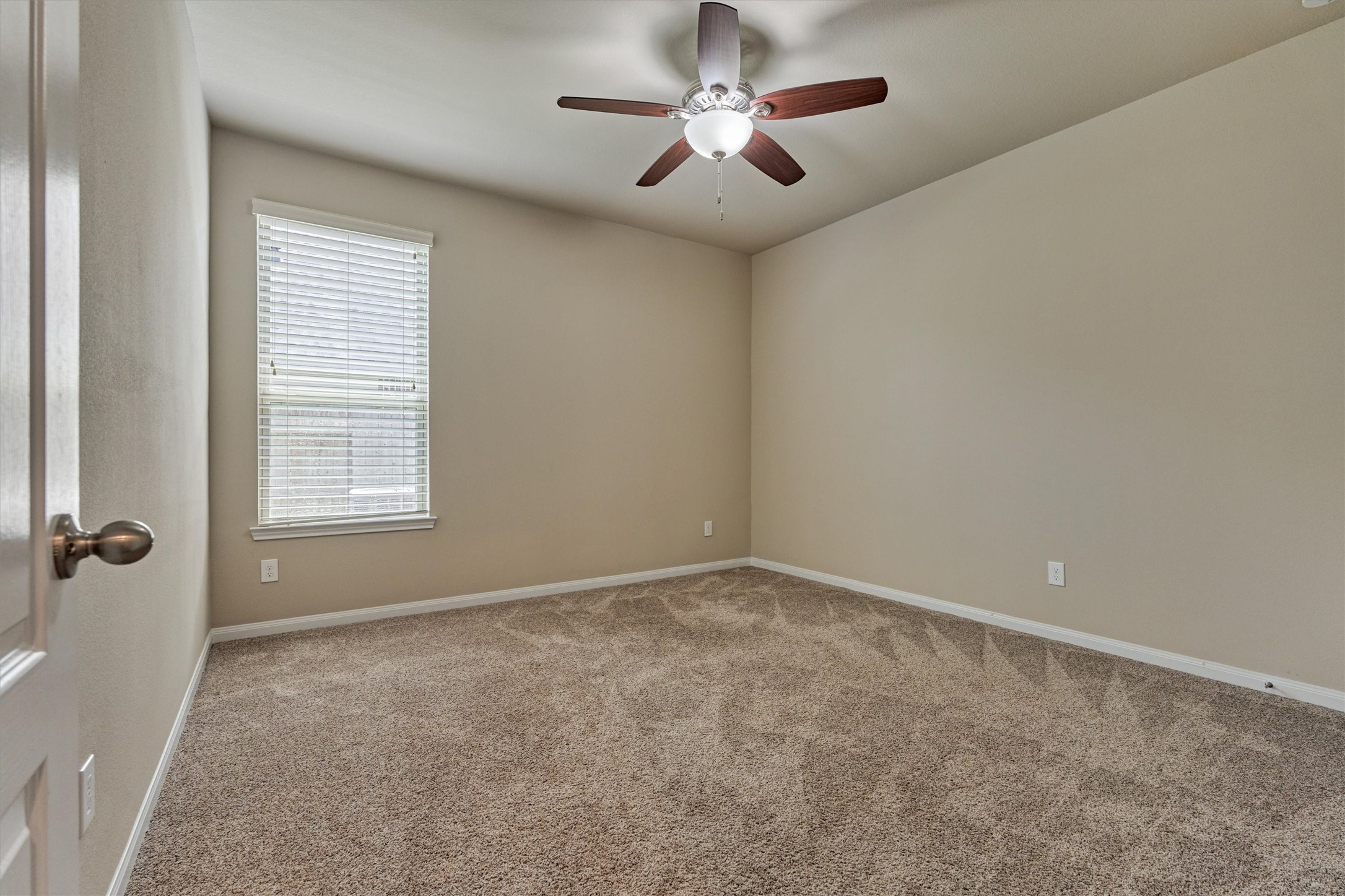 secondary bedroom down