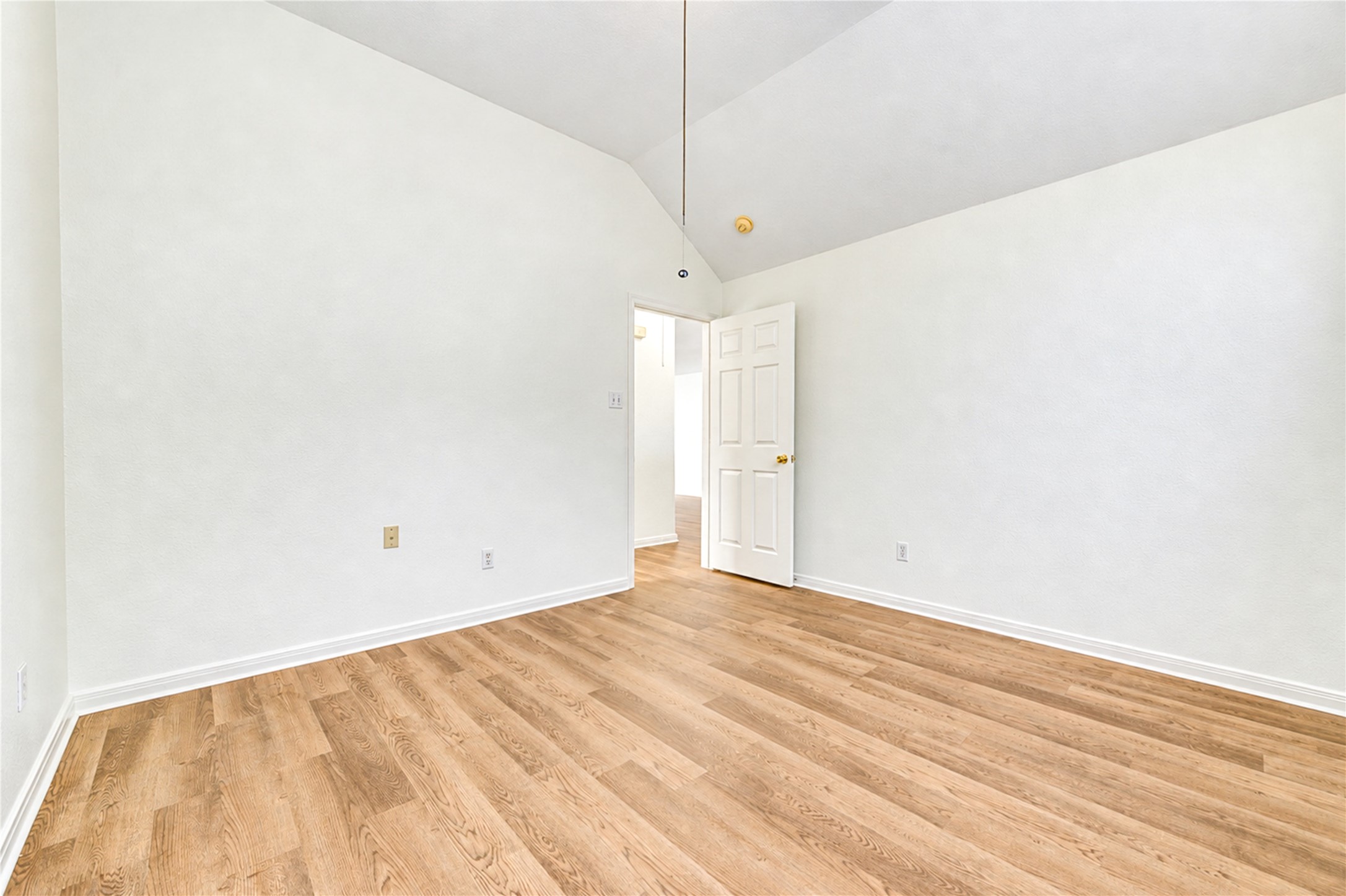 1307 S Teal Estates Circle, Fresno, TX 77545