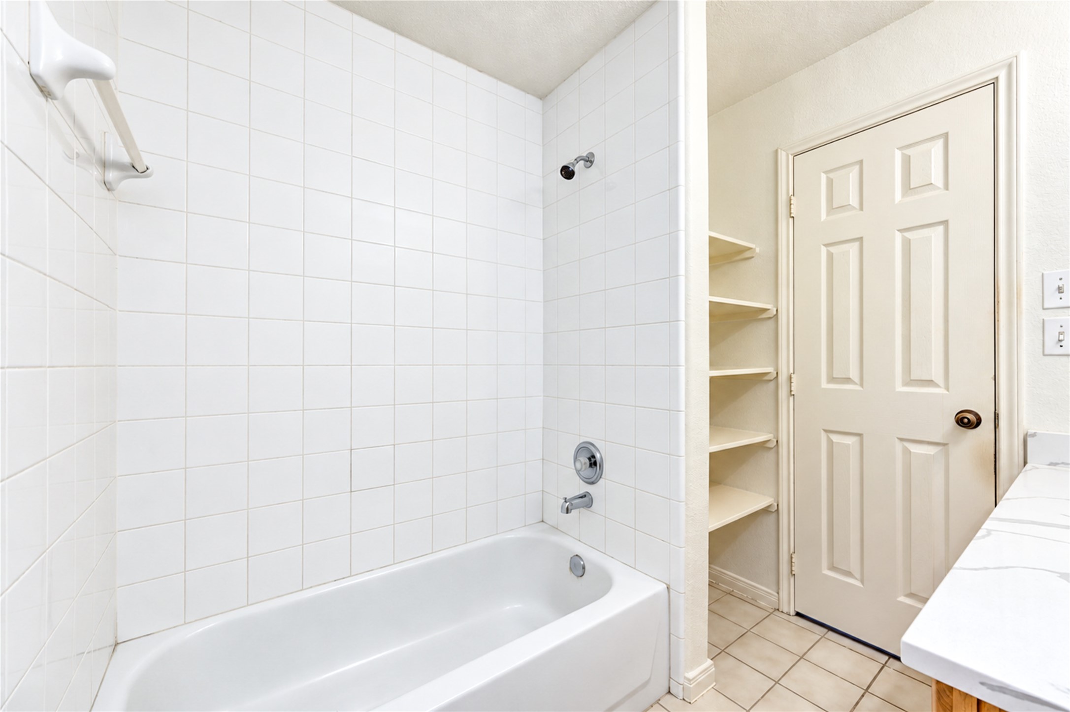 1307 S Teal Estates Circle, Fresno, TX 77545